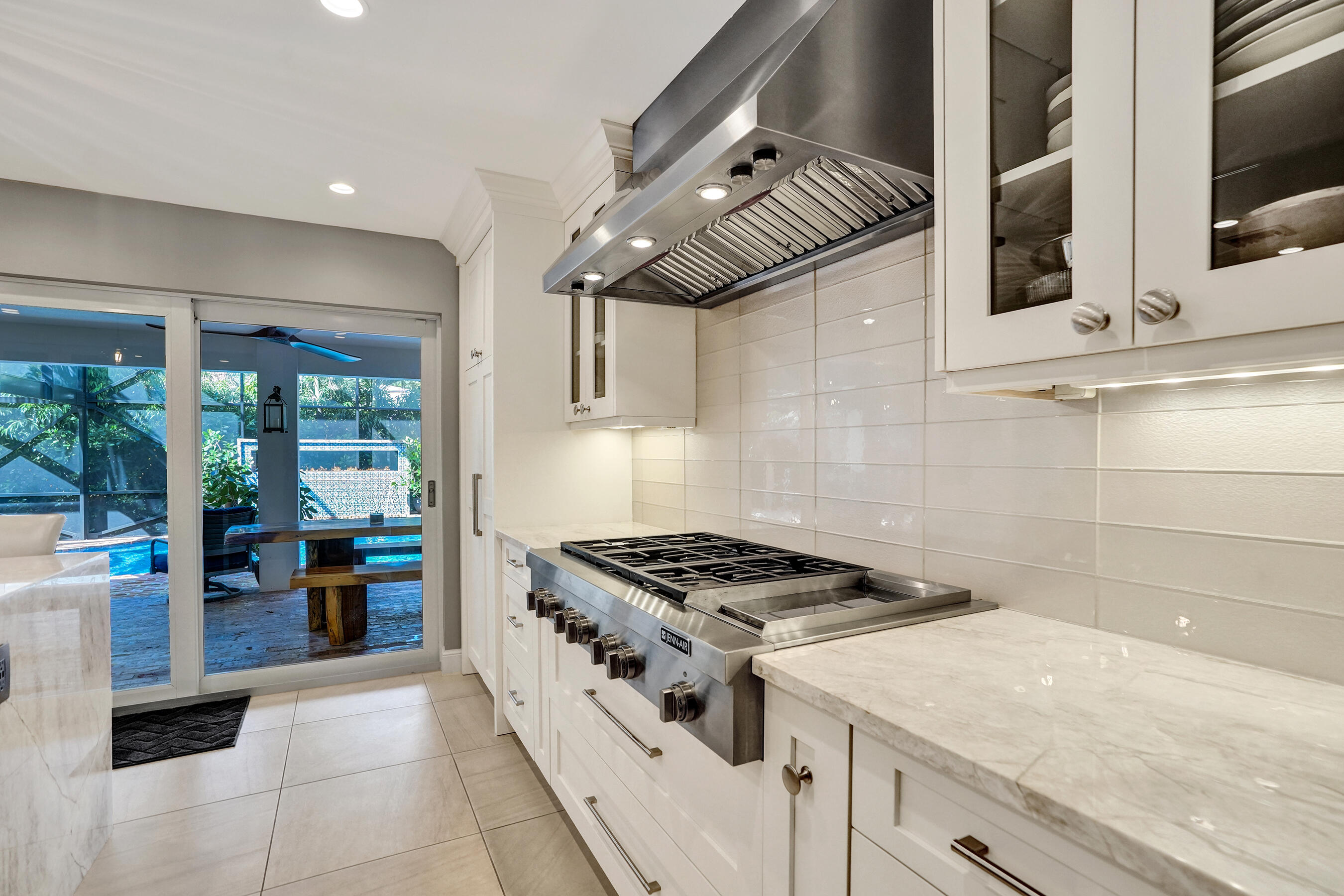 738 Middle River Drive