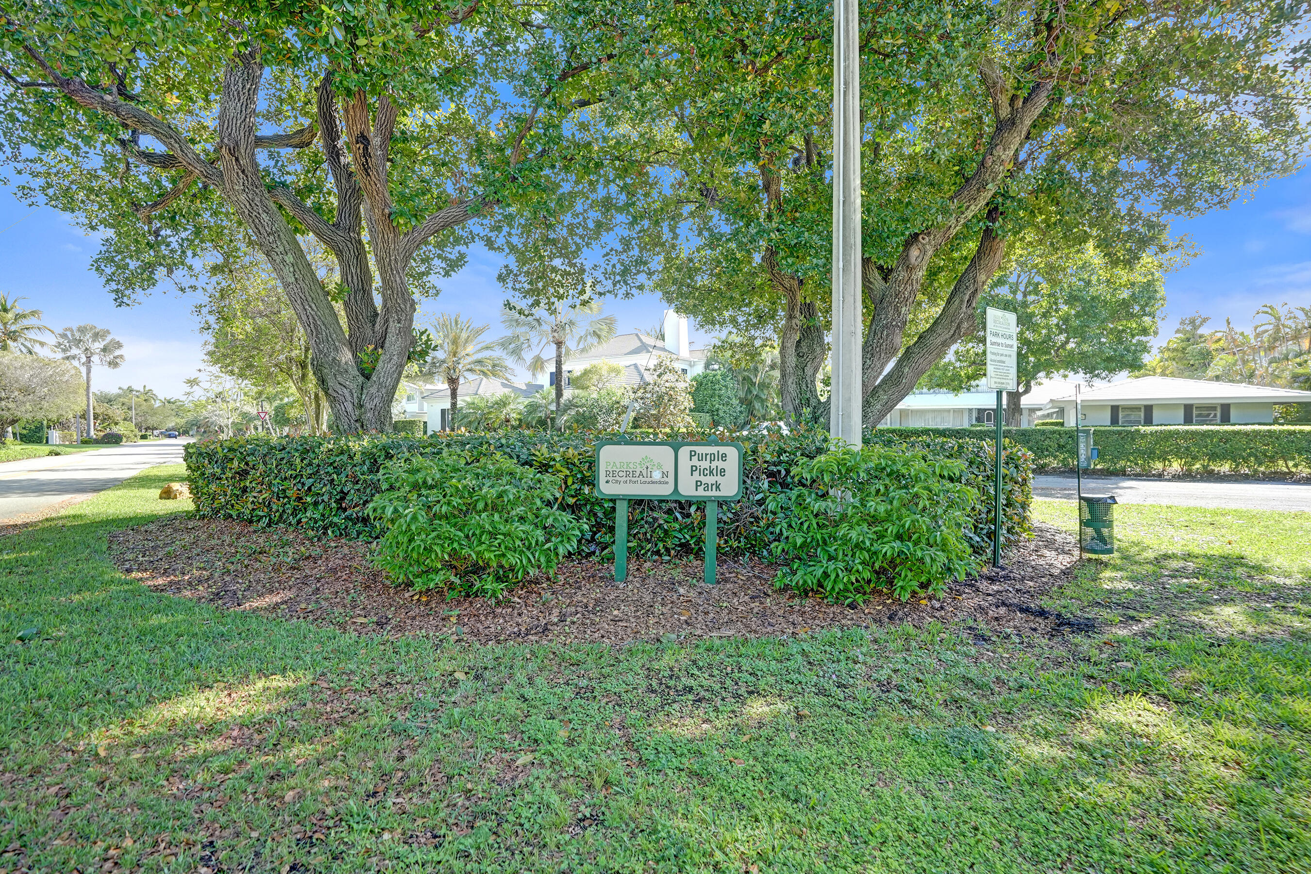 738 Middle River Drive