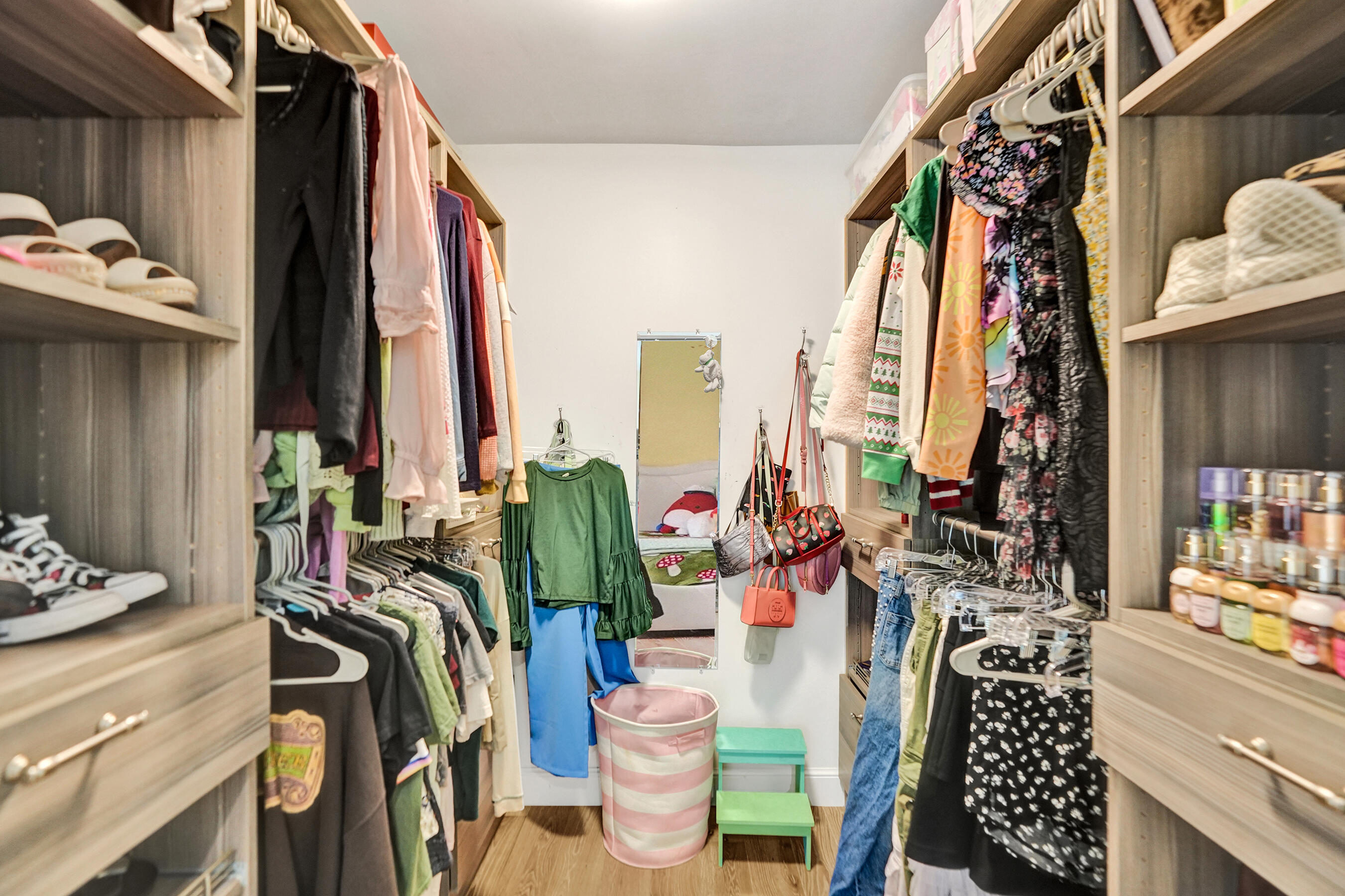 738 Middle River Drive