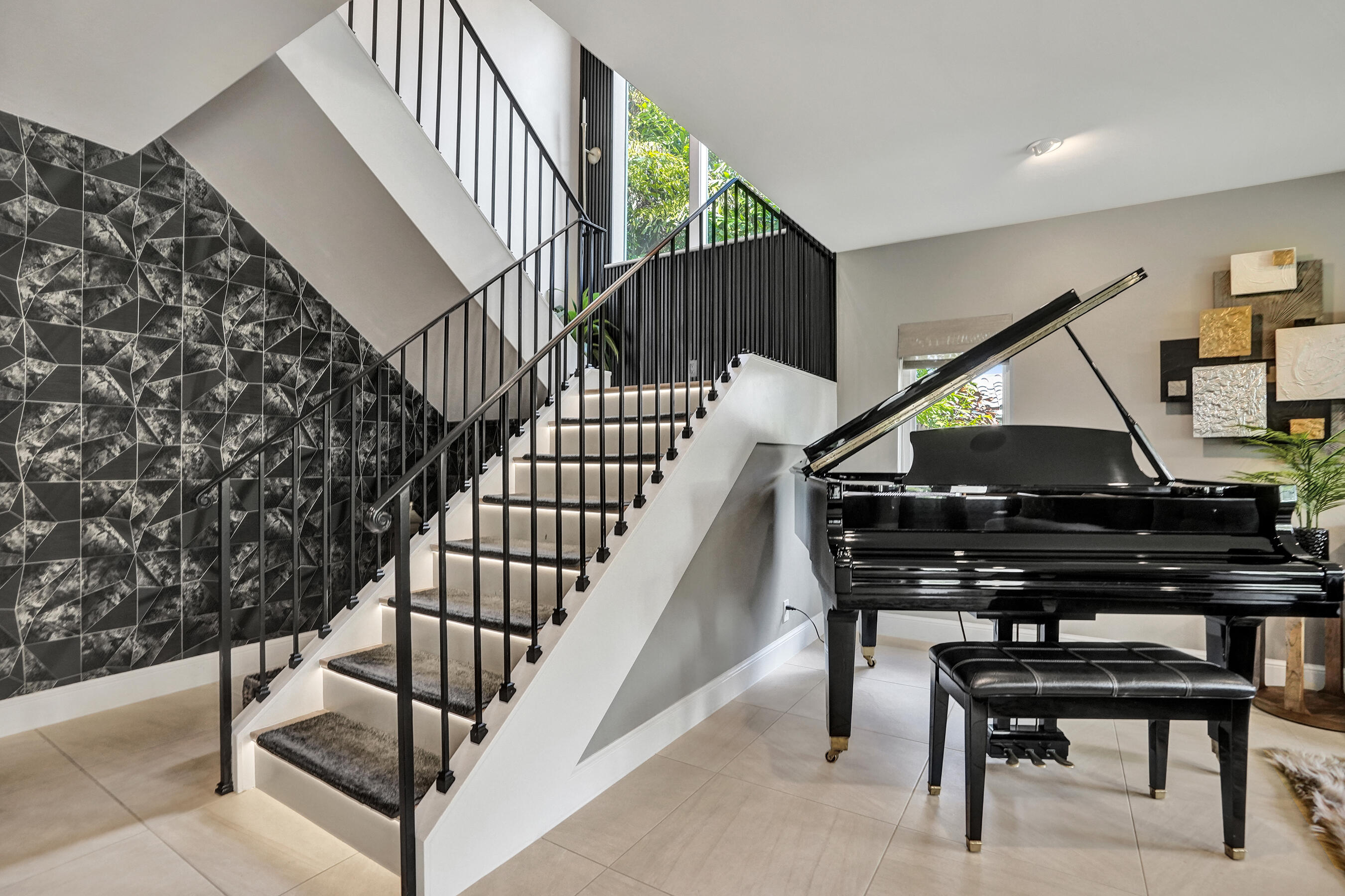 738 Middle River Drive