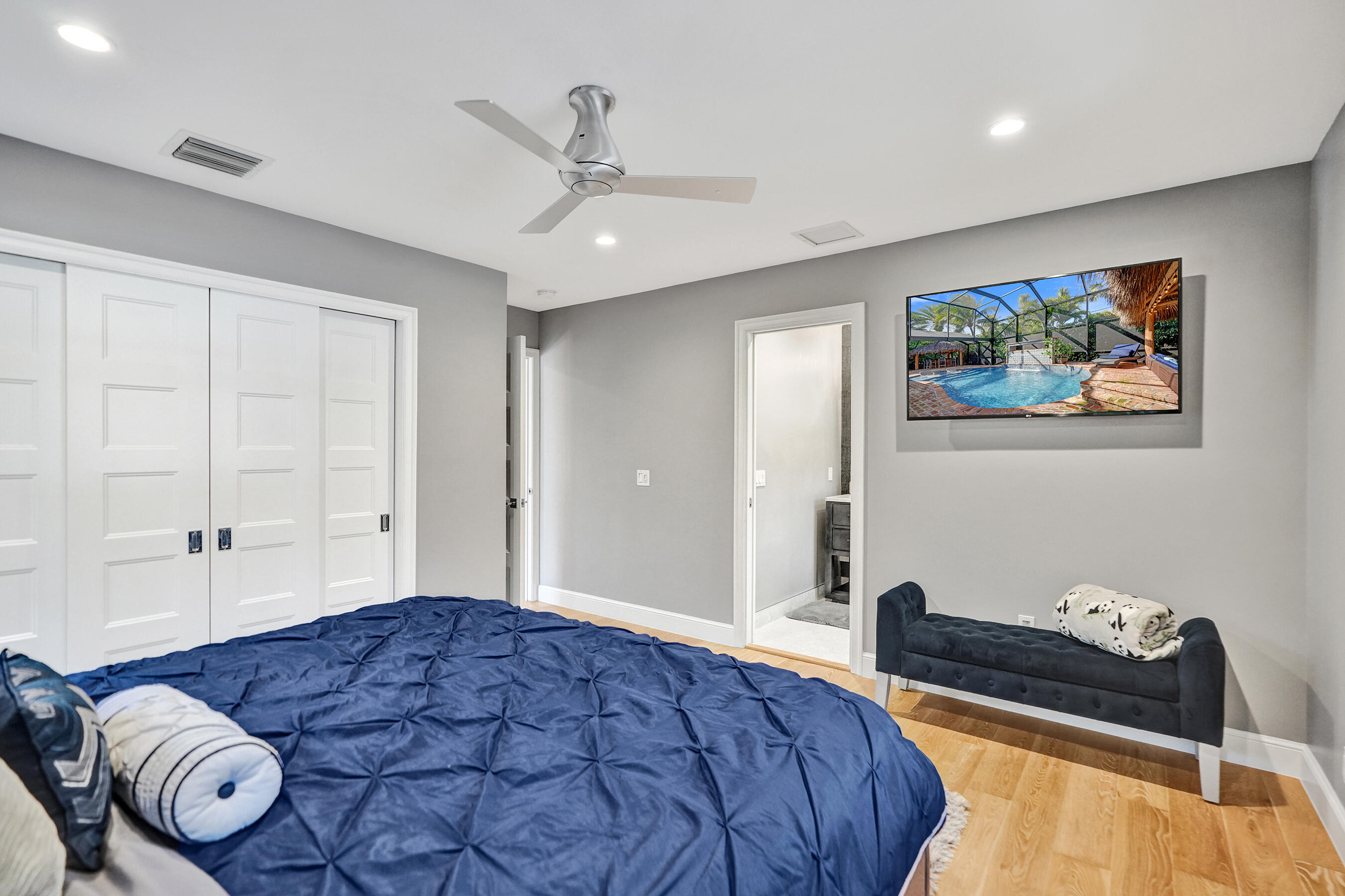 738 Middle River Drive