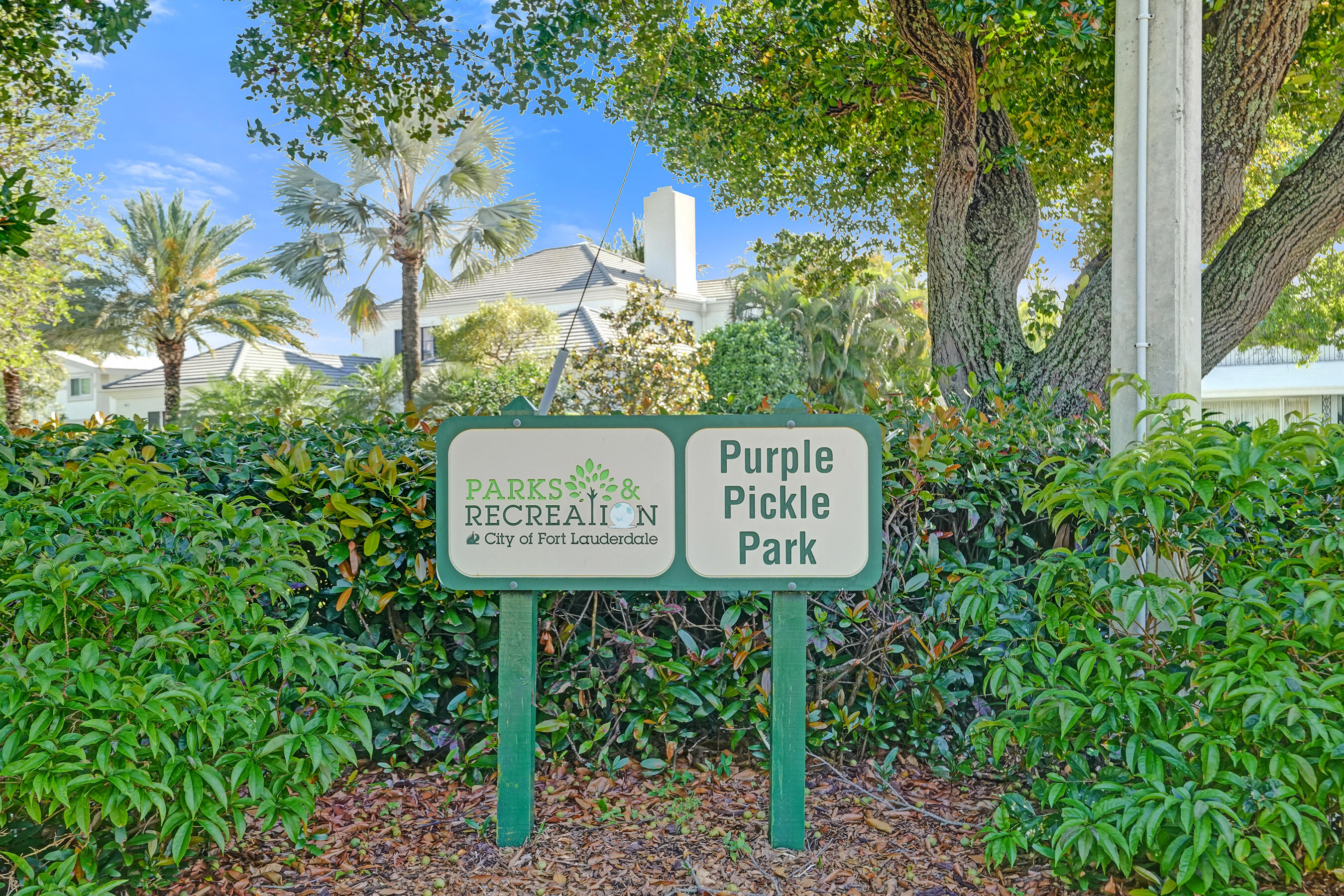 738 Middle River Drive