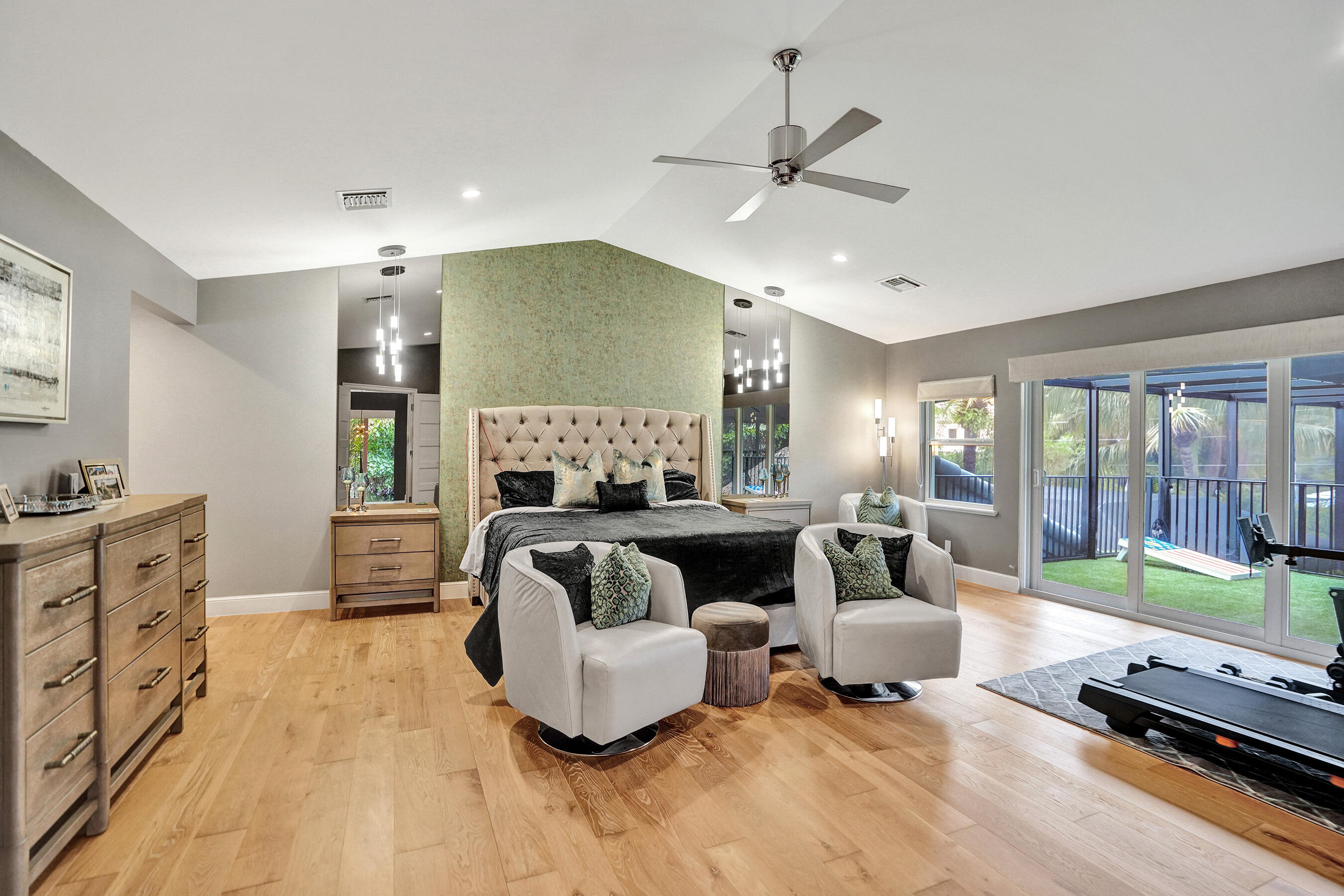 738 Middle River Drive