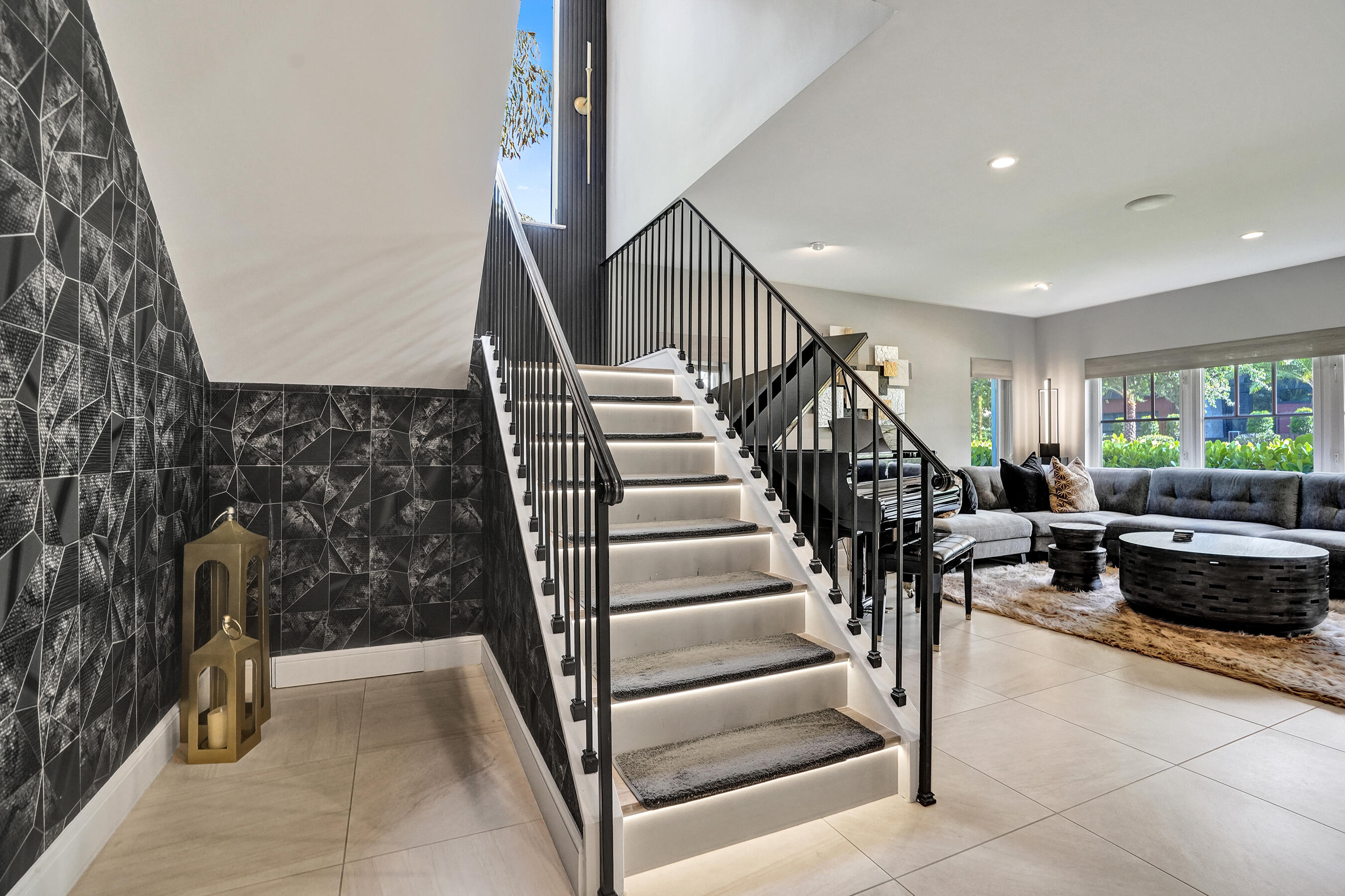 738 Middle River Drive