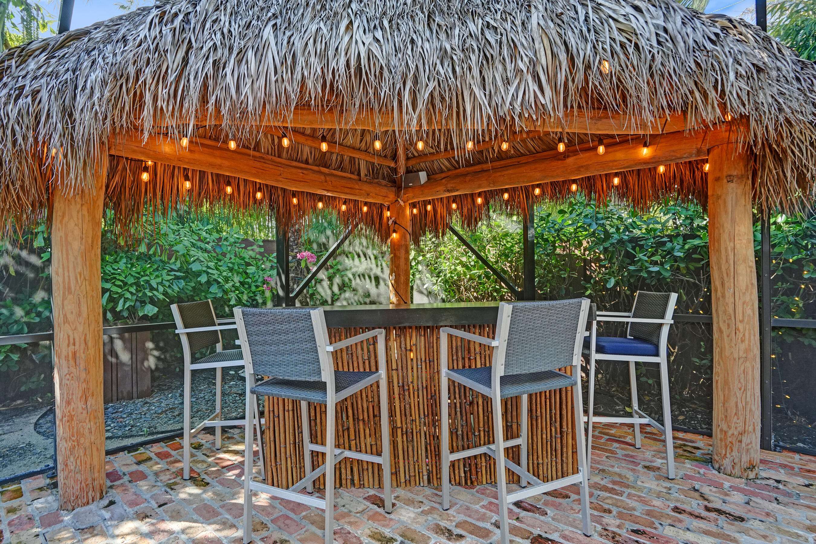 738 Middle River Drive