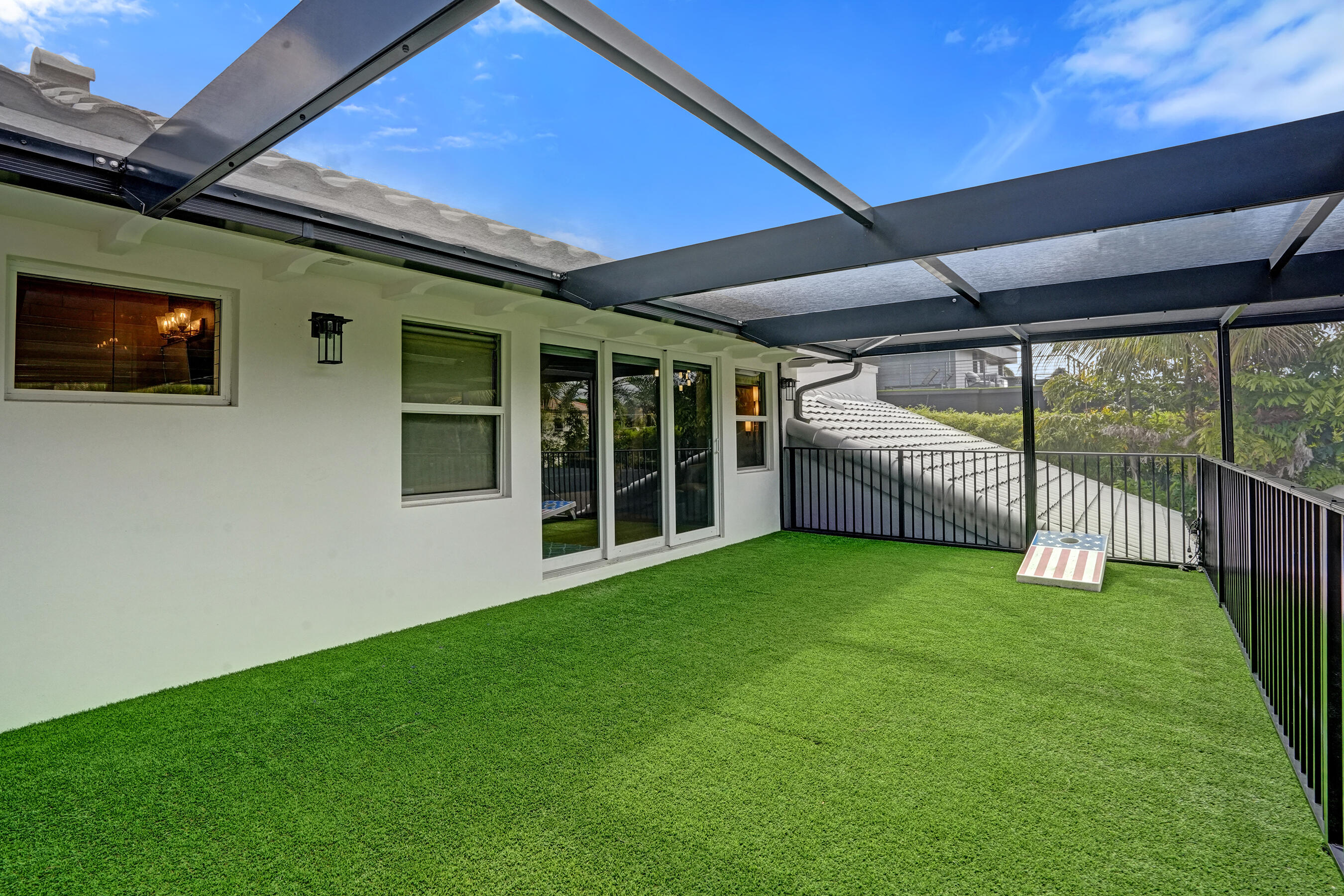 738 Middle River Drive