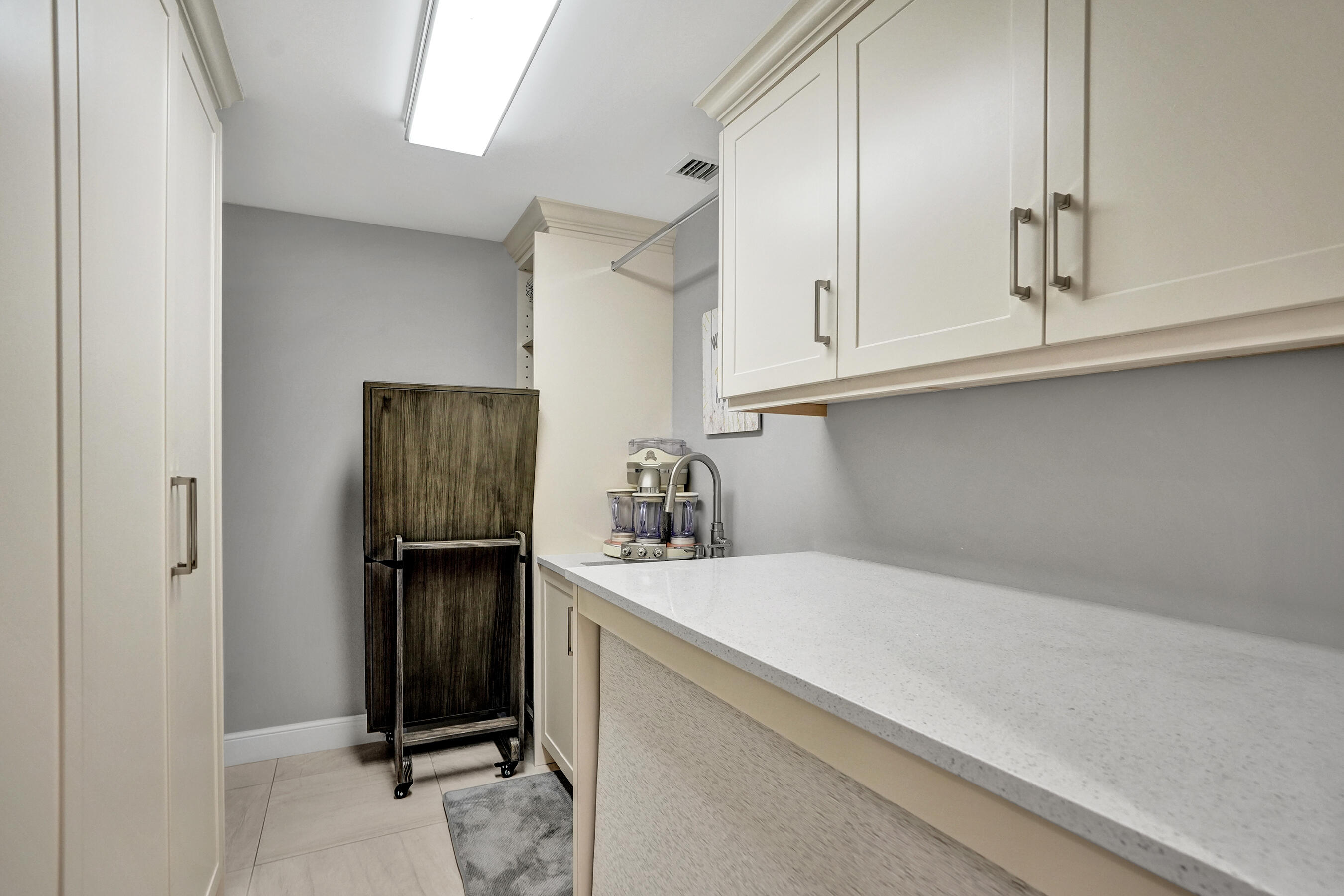 738 Middle River Drive