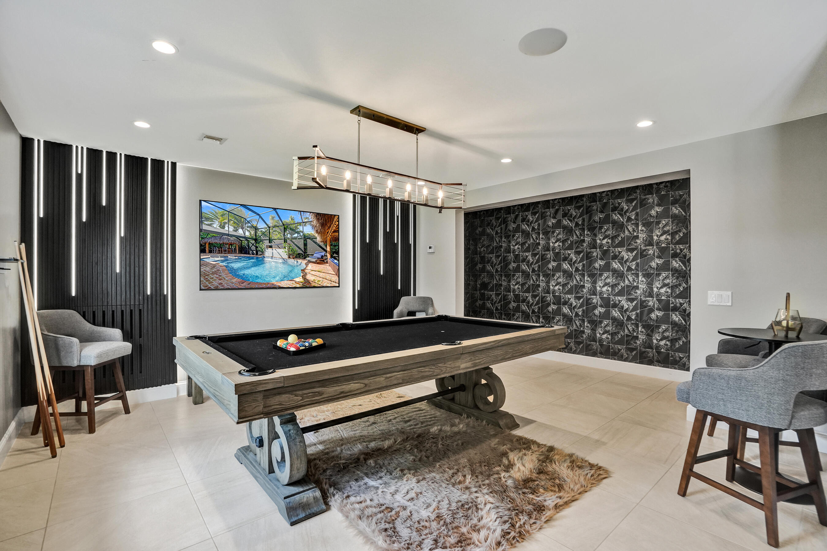 738 Middle River Drive