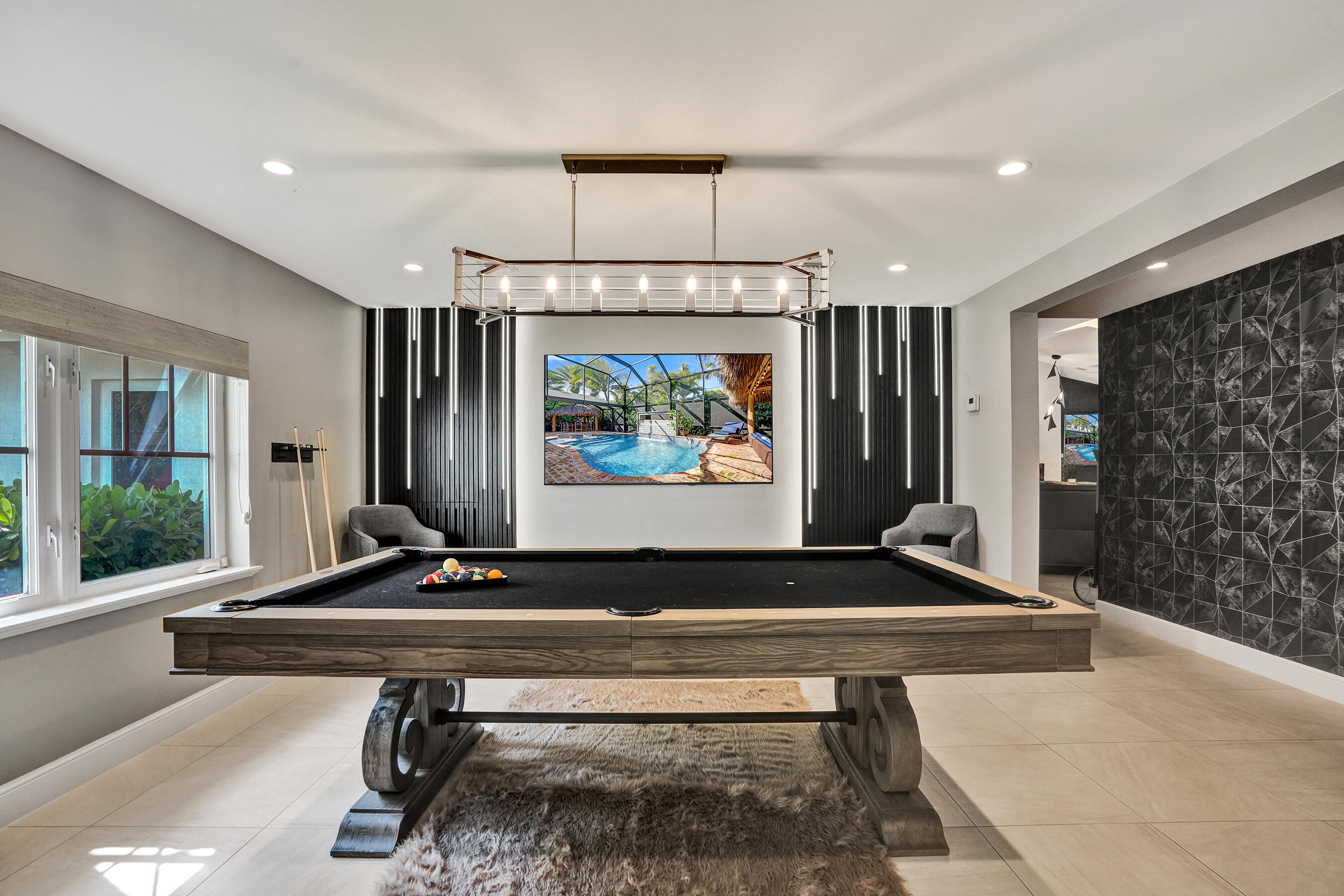 738 Middle River Drive