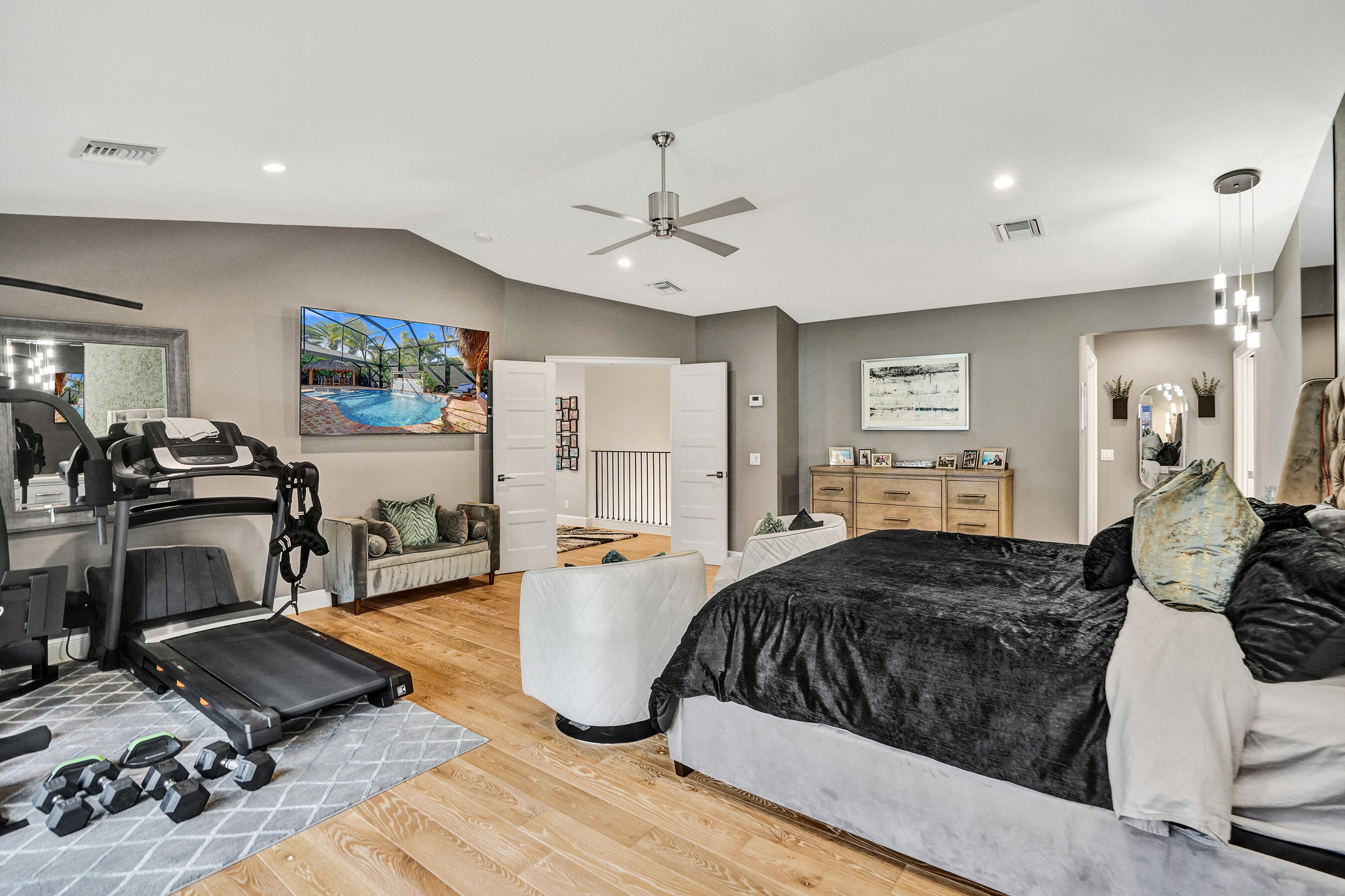 738 Middle River Drive