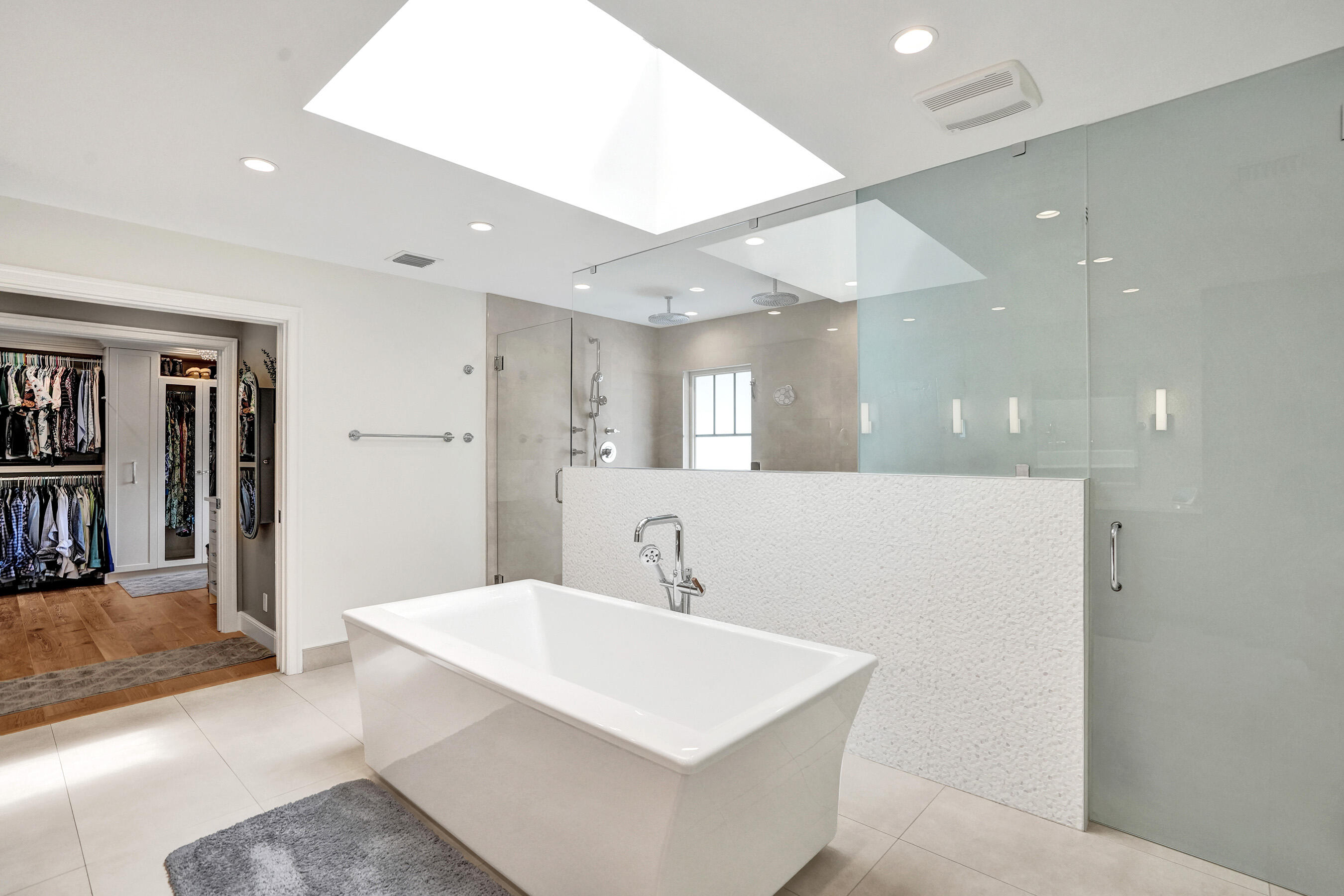 738 Middle River Drive