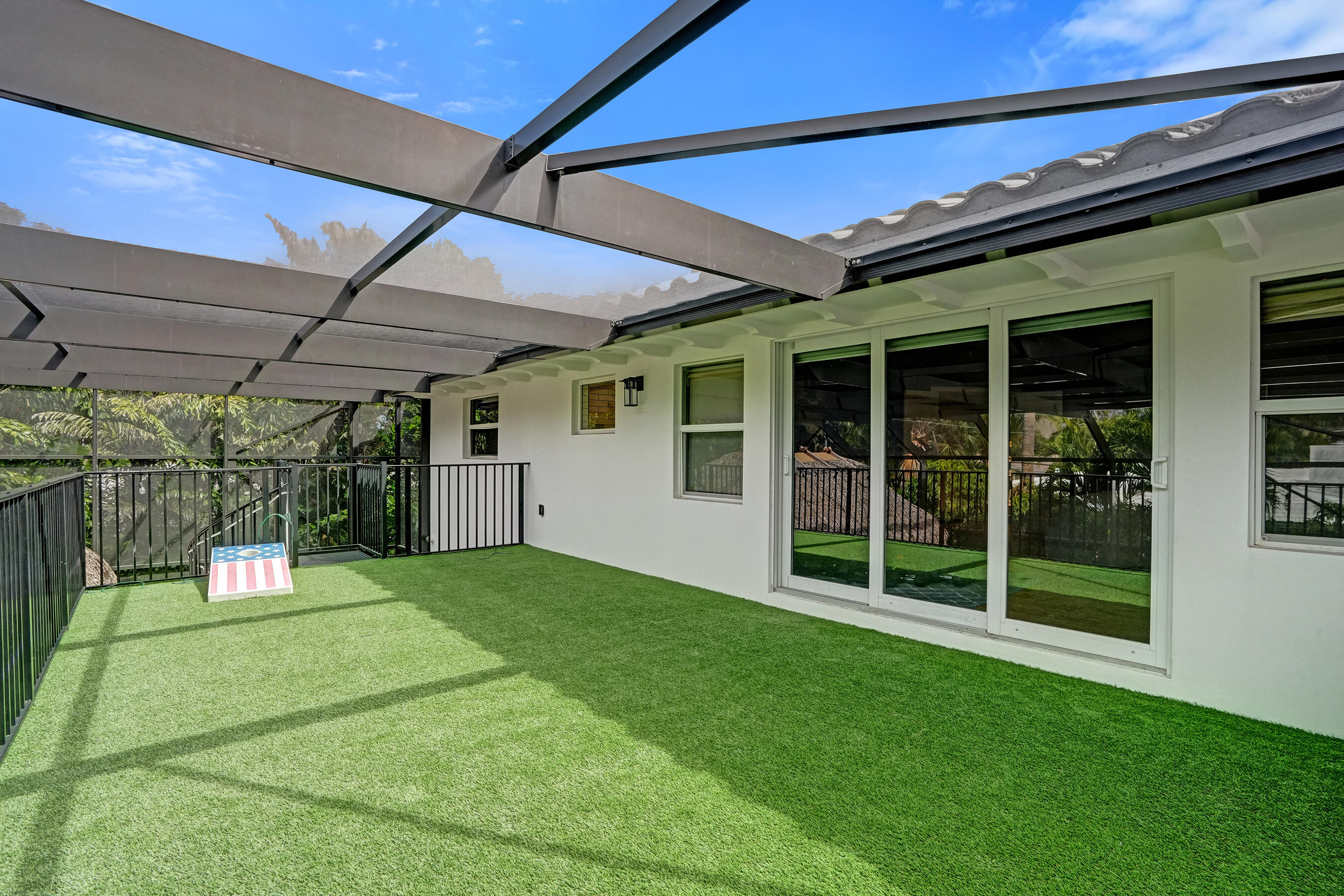 738 Middle River Drive