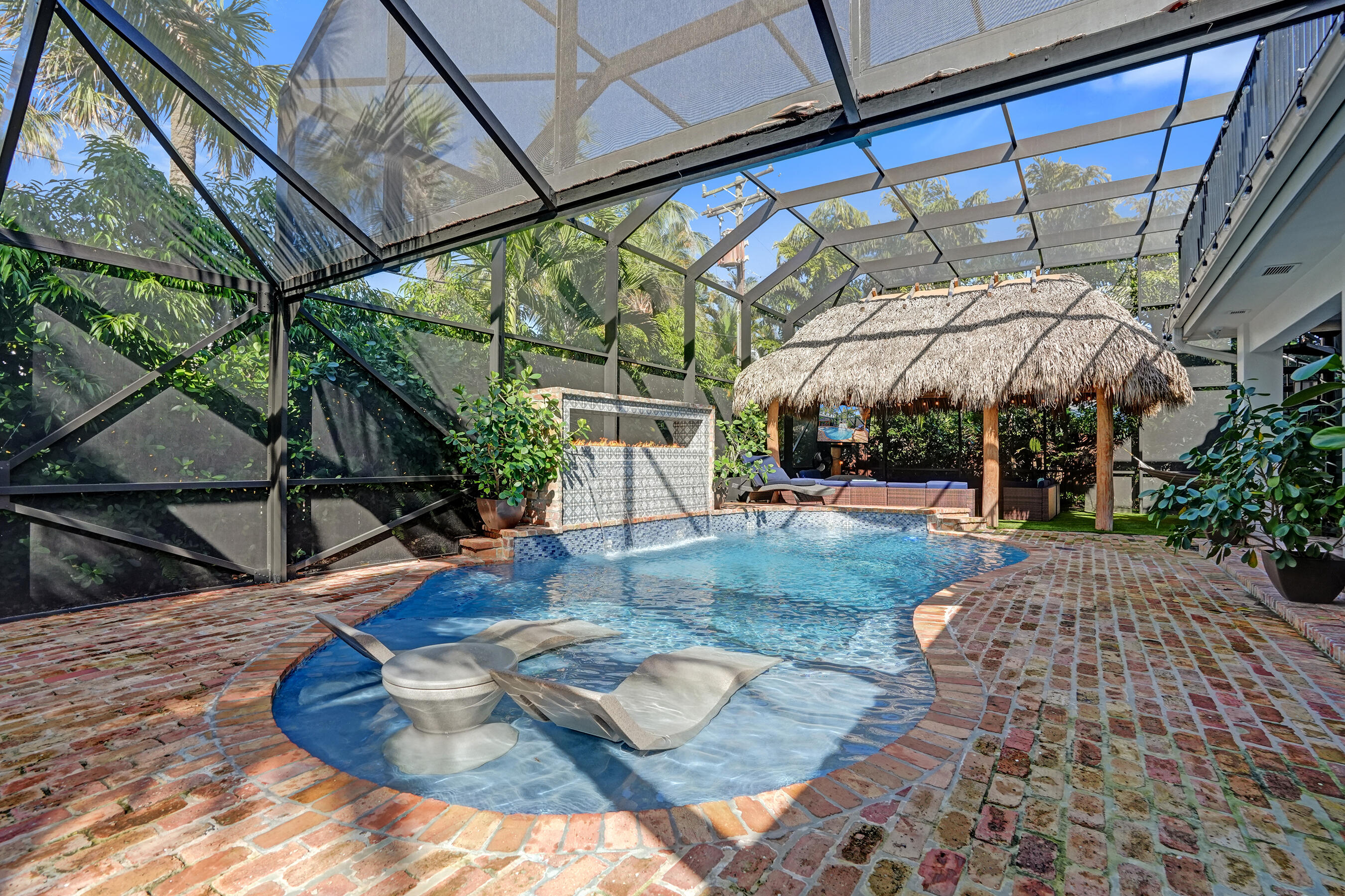 738 Middle River Drive