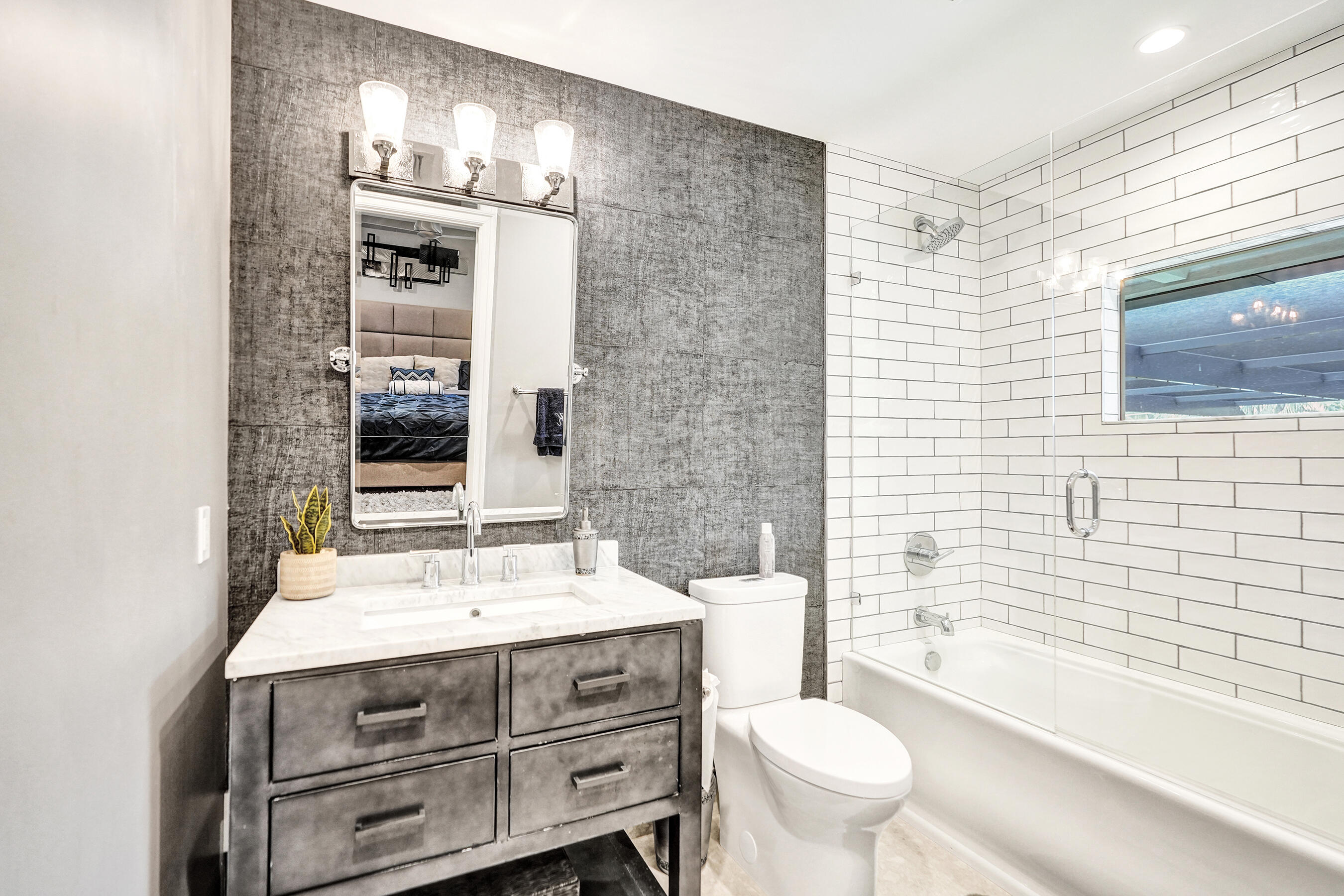 738 Middle River Drive