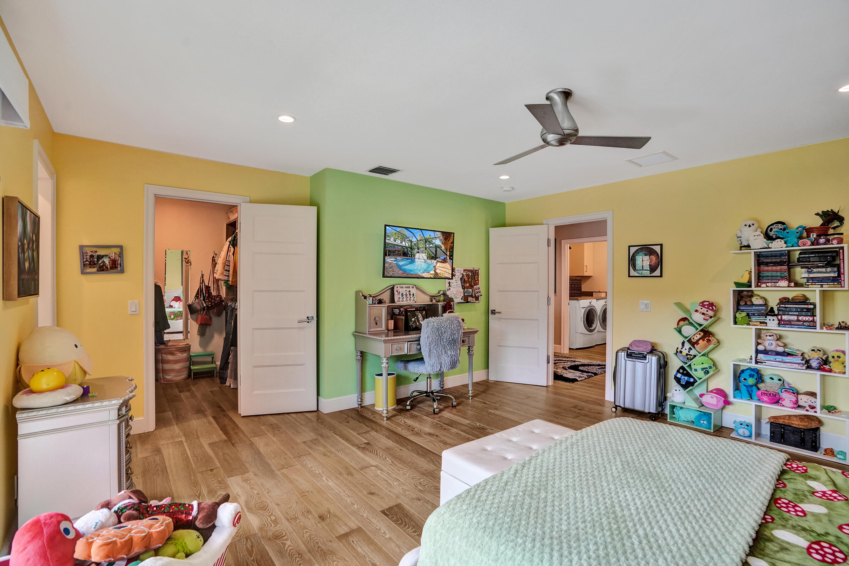 738 Middle River Drive