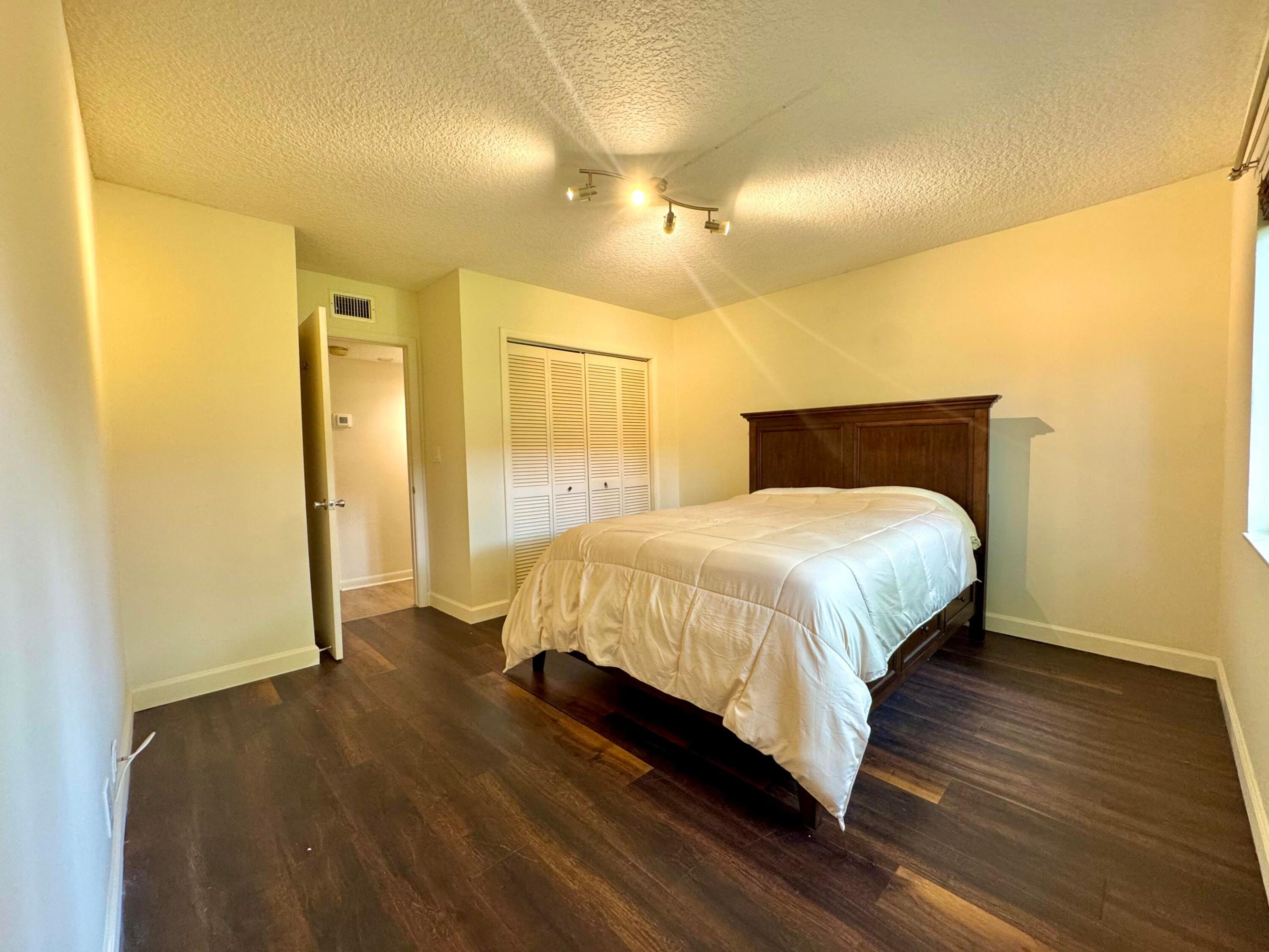 1920 NE 1st Terrace 118h