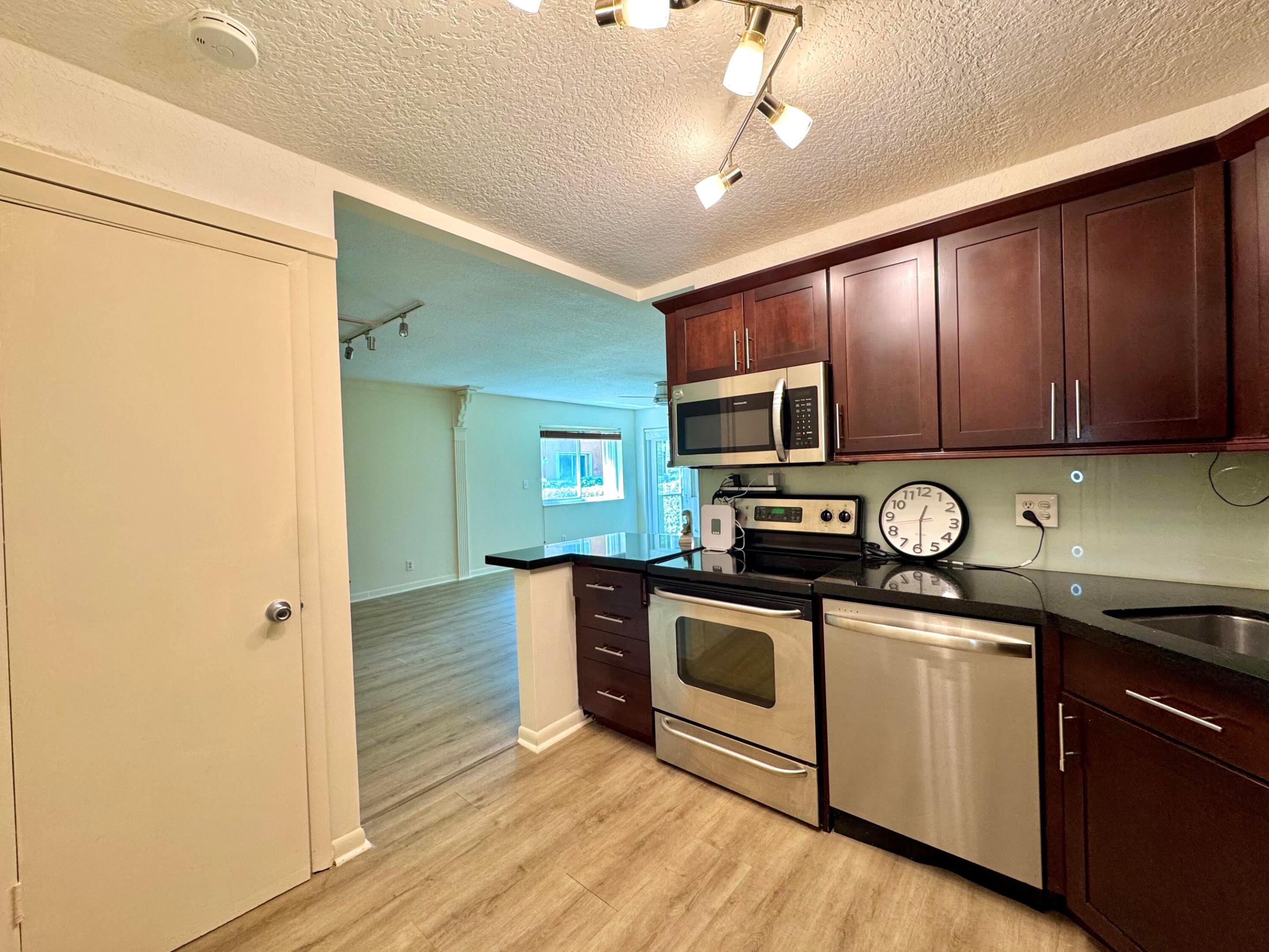 1920 NE 1st Terrace 118h