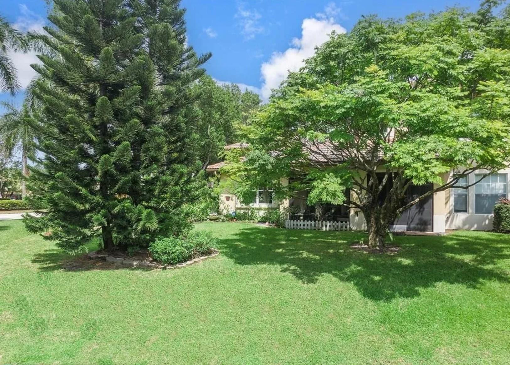 5784 NW 120th Avenue