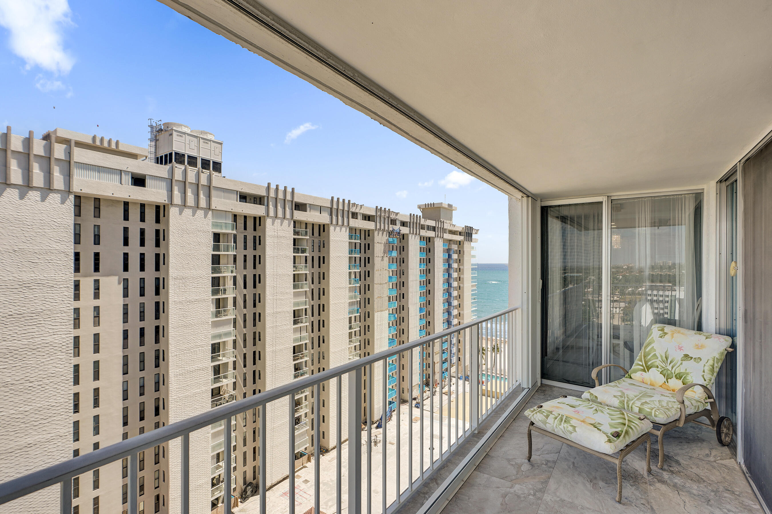 1010 S Ocean Boulevard 09