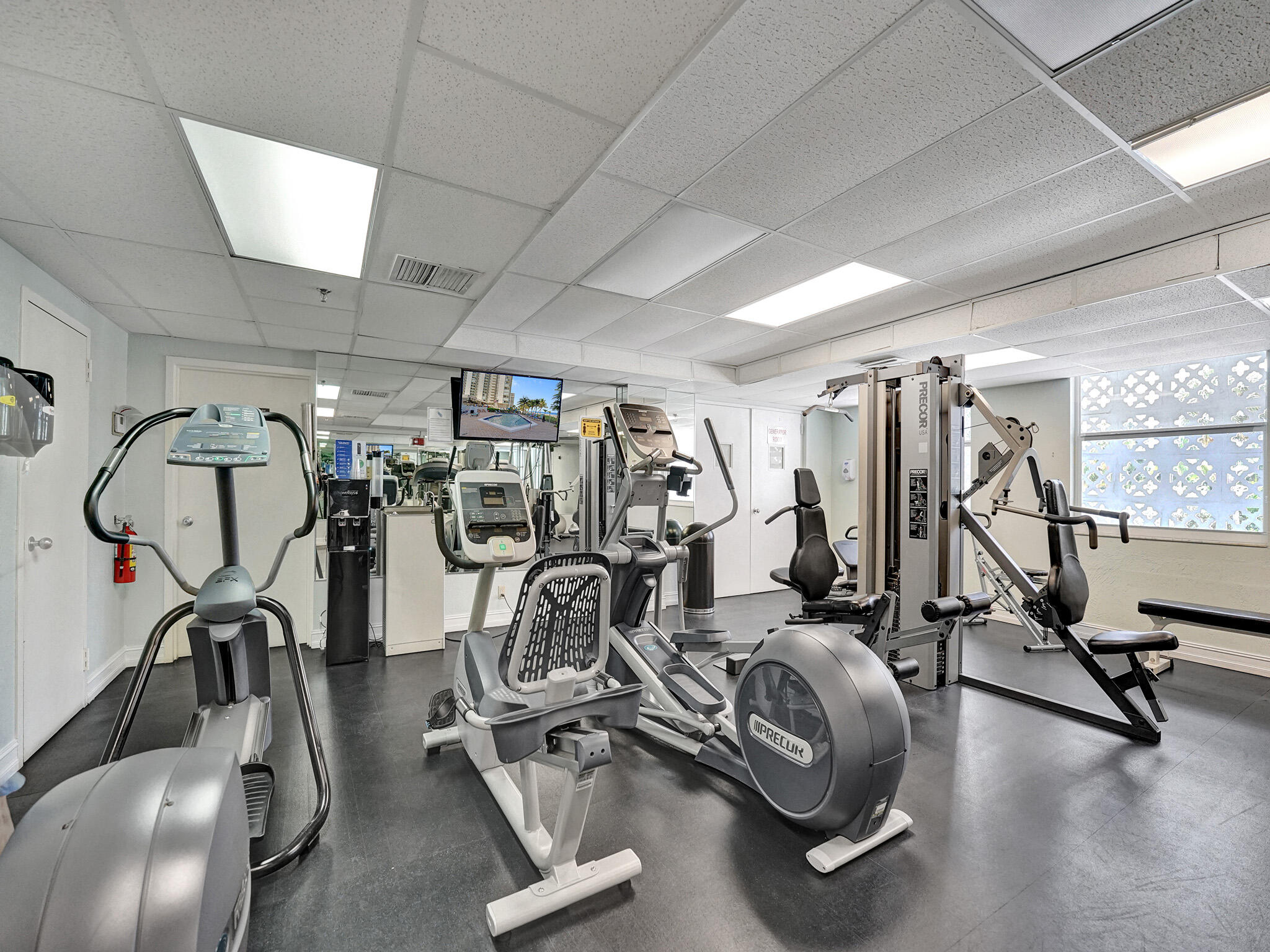 1010 S Ocean Boulevard 09