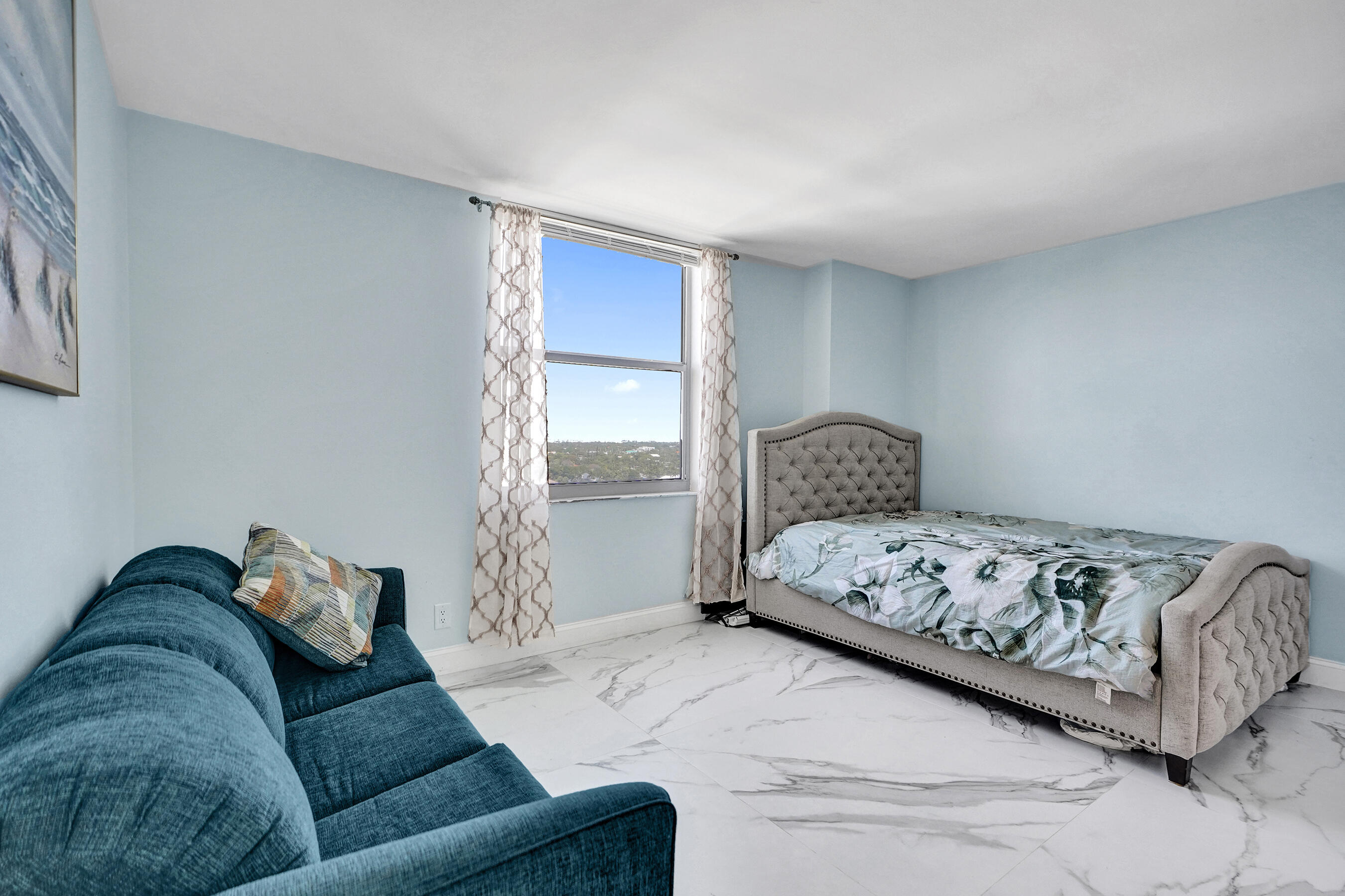 1010 S Ocean Boulevard 09