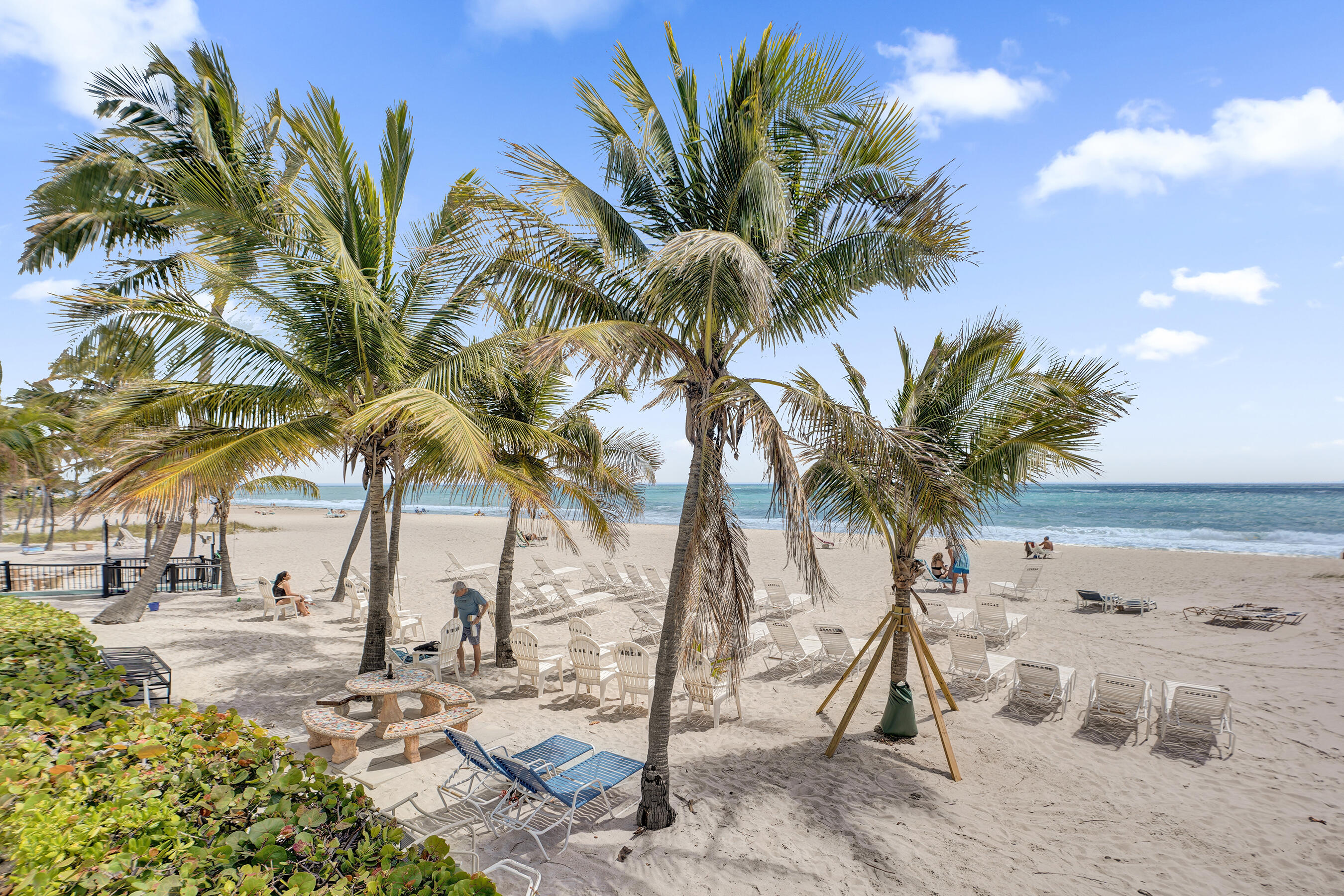 1010 S Ocean Boulevard 09