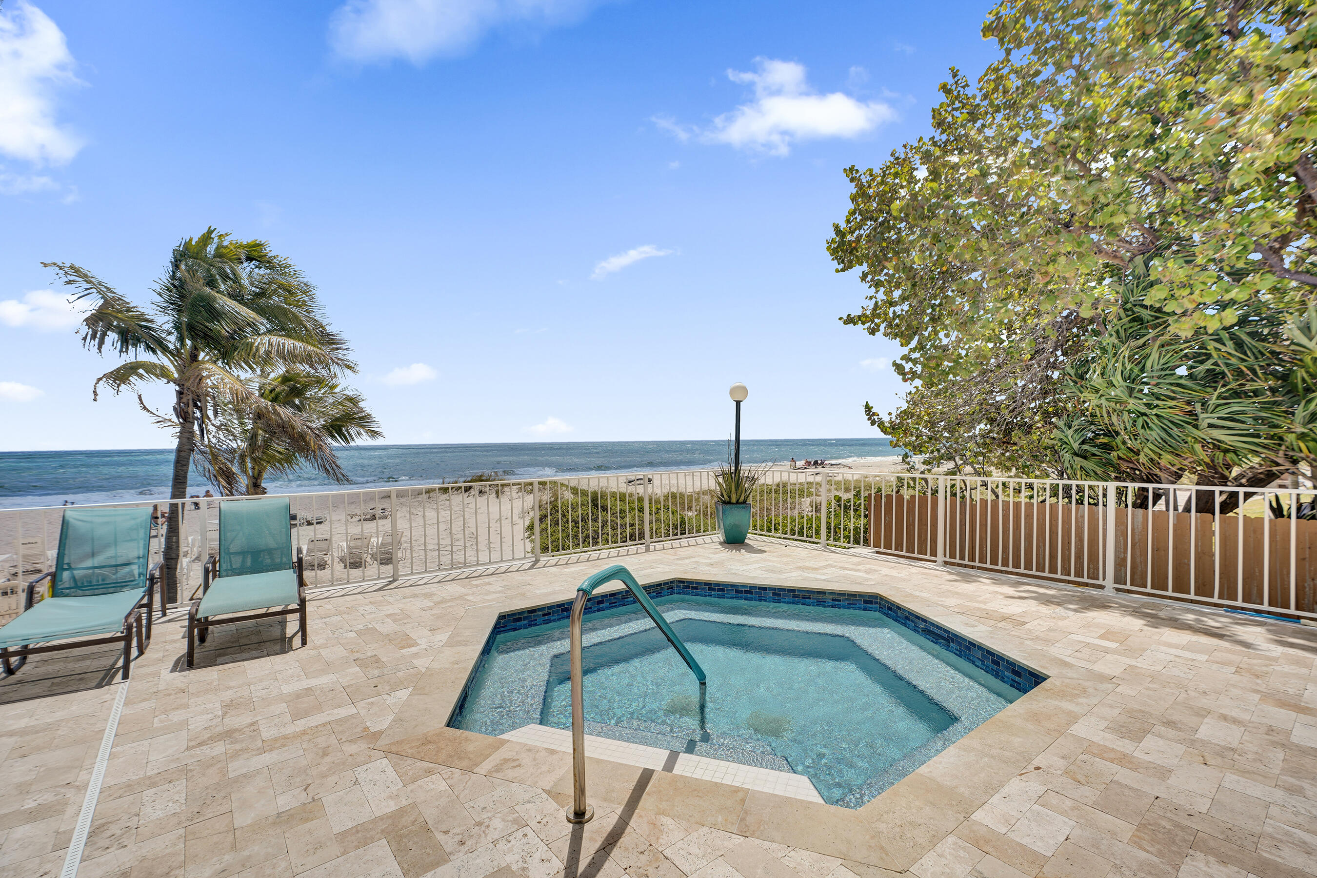 1010 S Ocean Boulevard 09