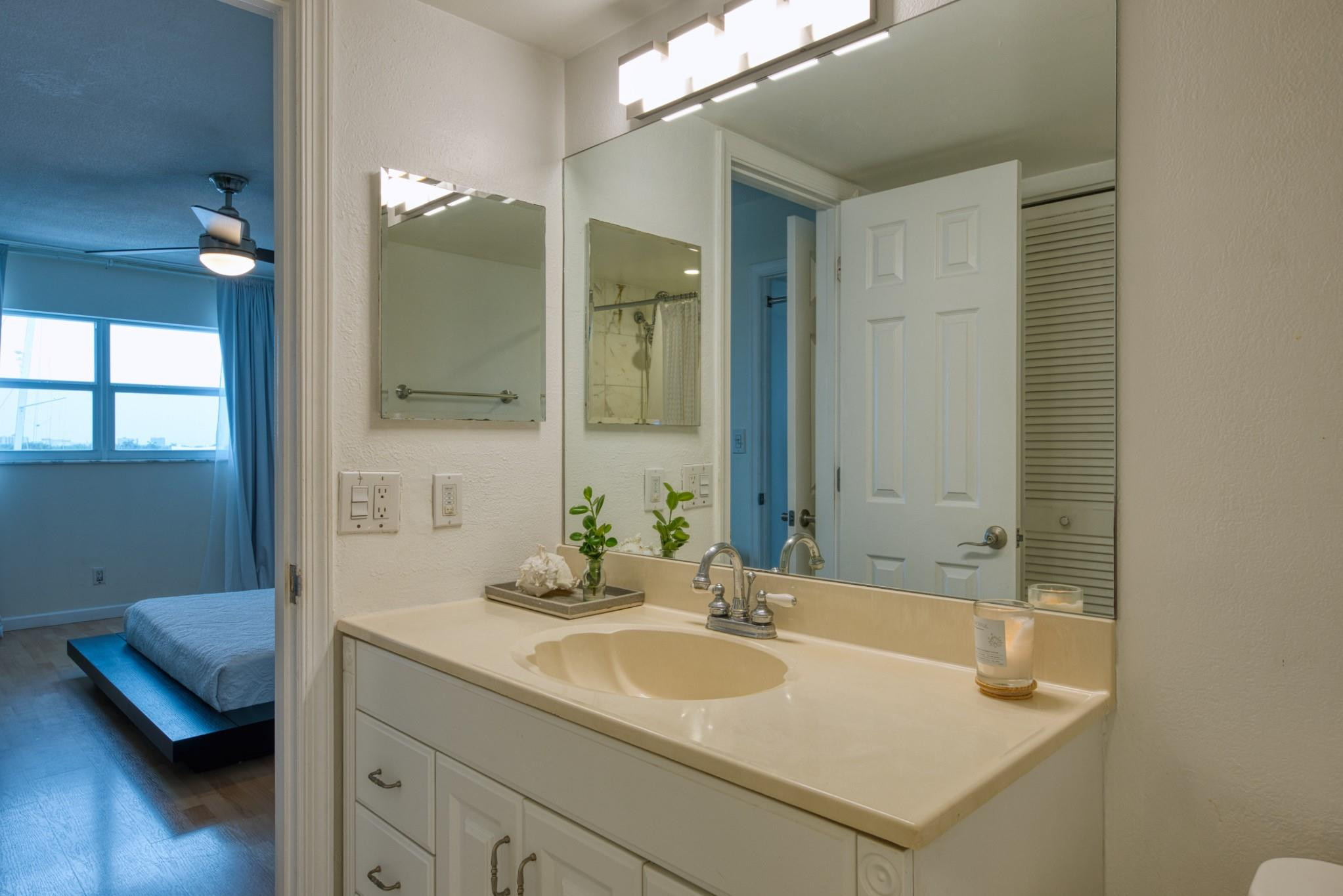 2829 NE 33rd Court 506