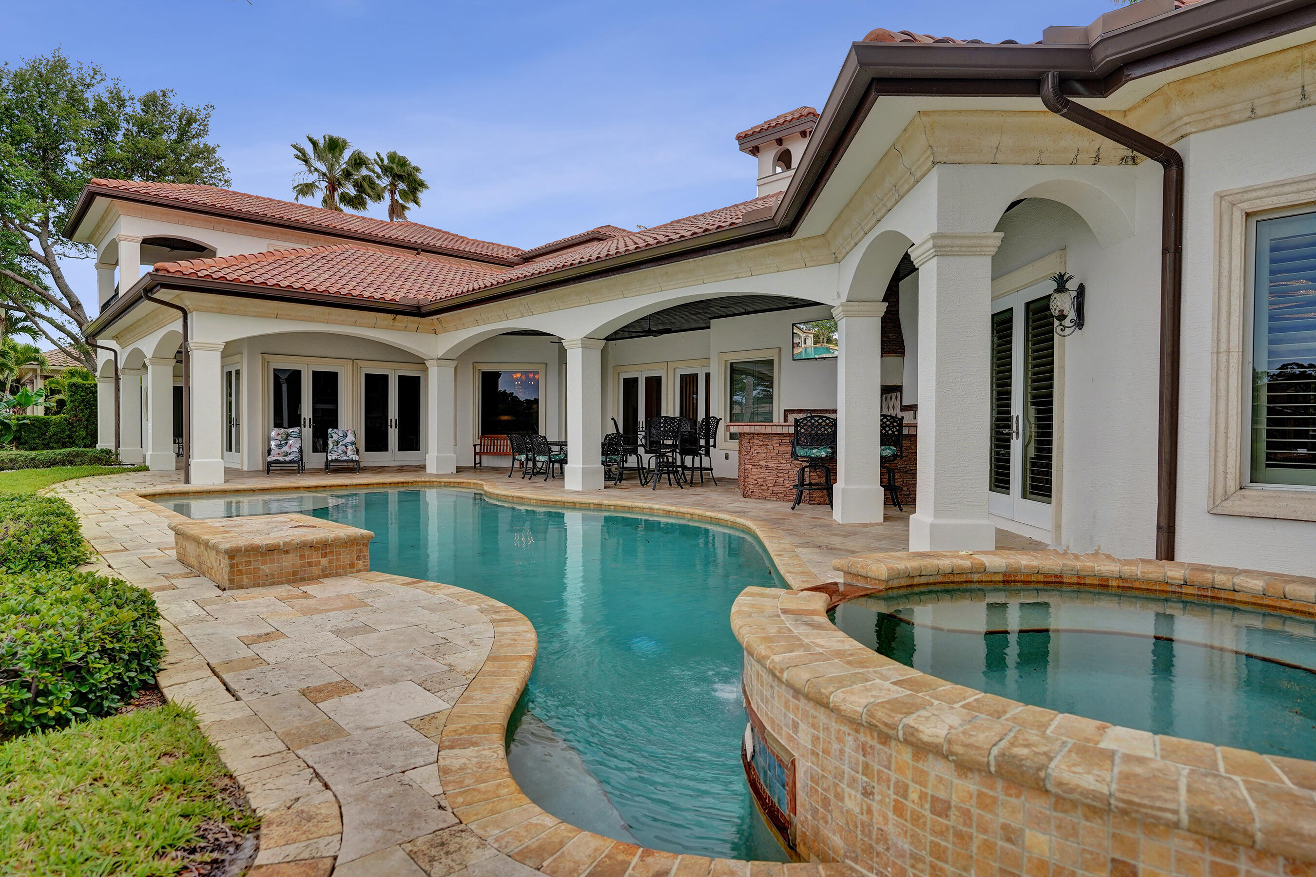 18669 SE Palm Island Lane