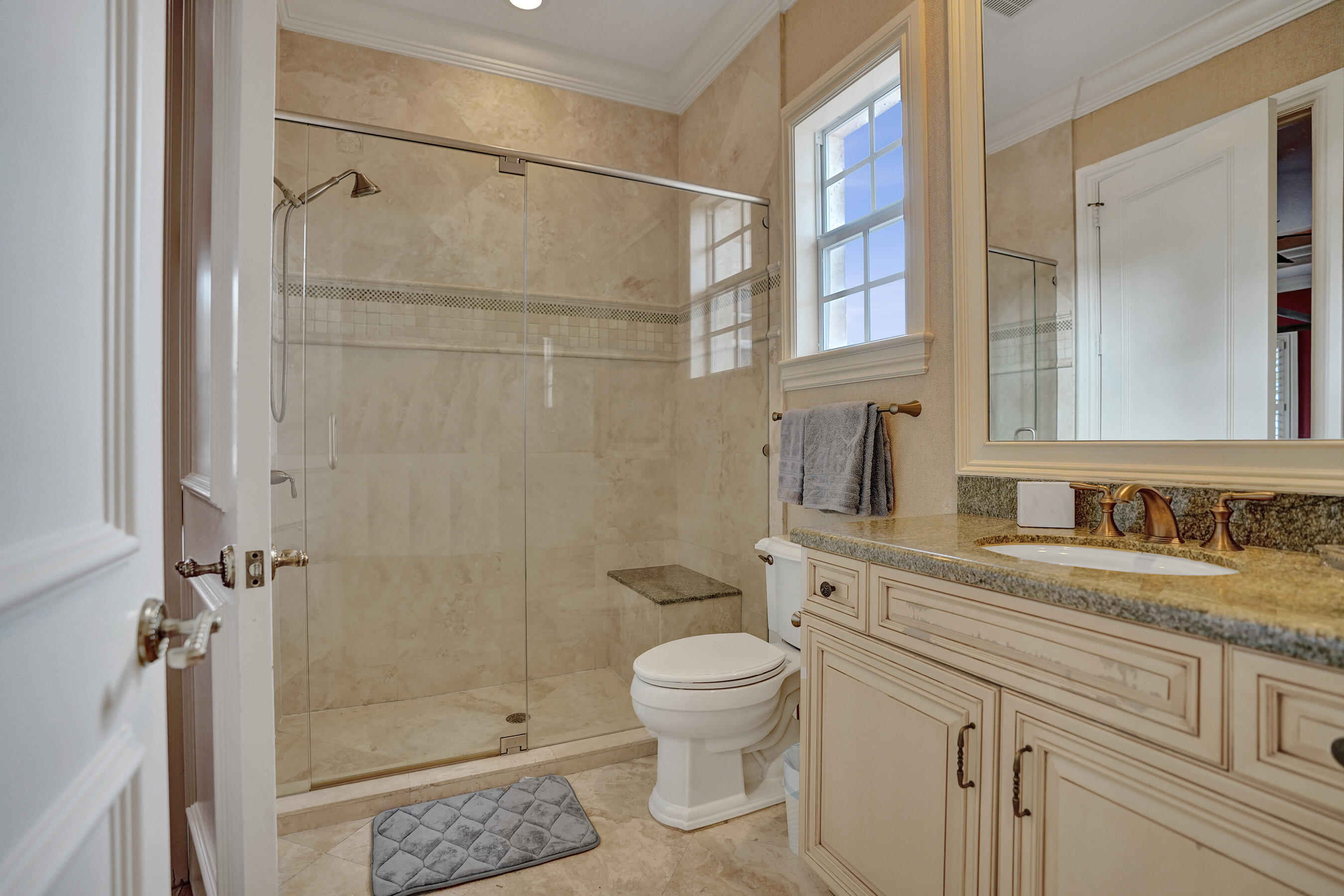 18669 SE Palm Island Lane