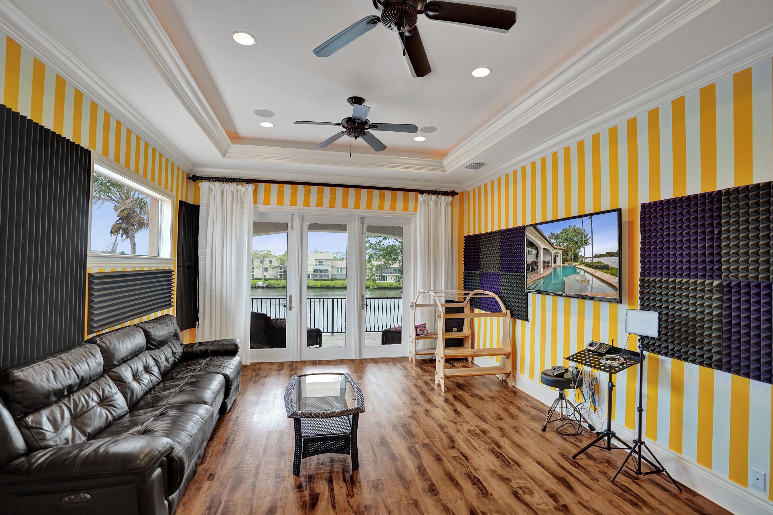 18669 SE Palm Island Lane