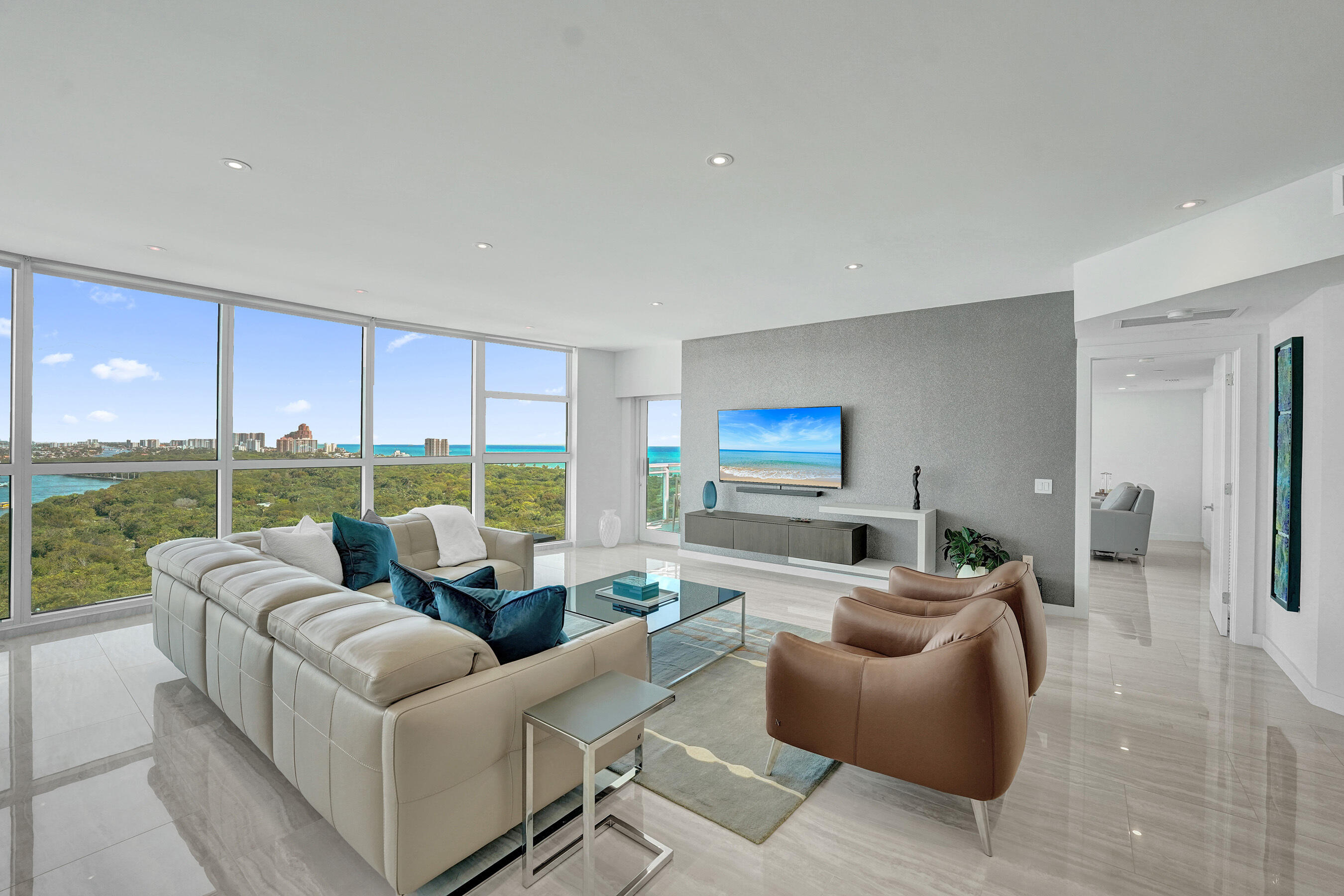 2845 NE 9th Street Ph5