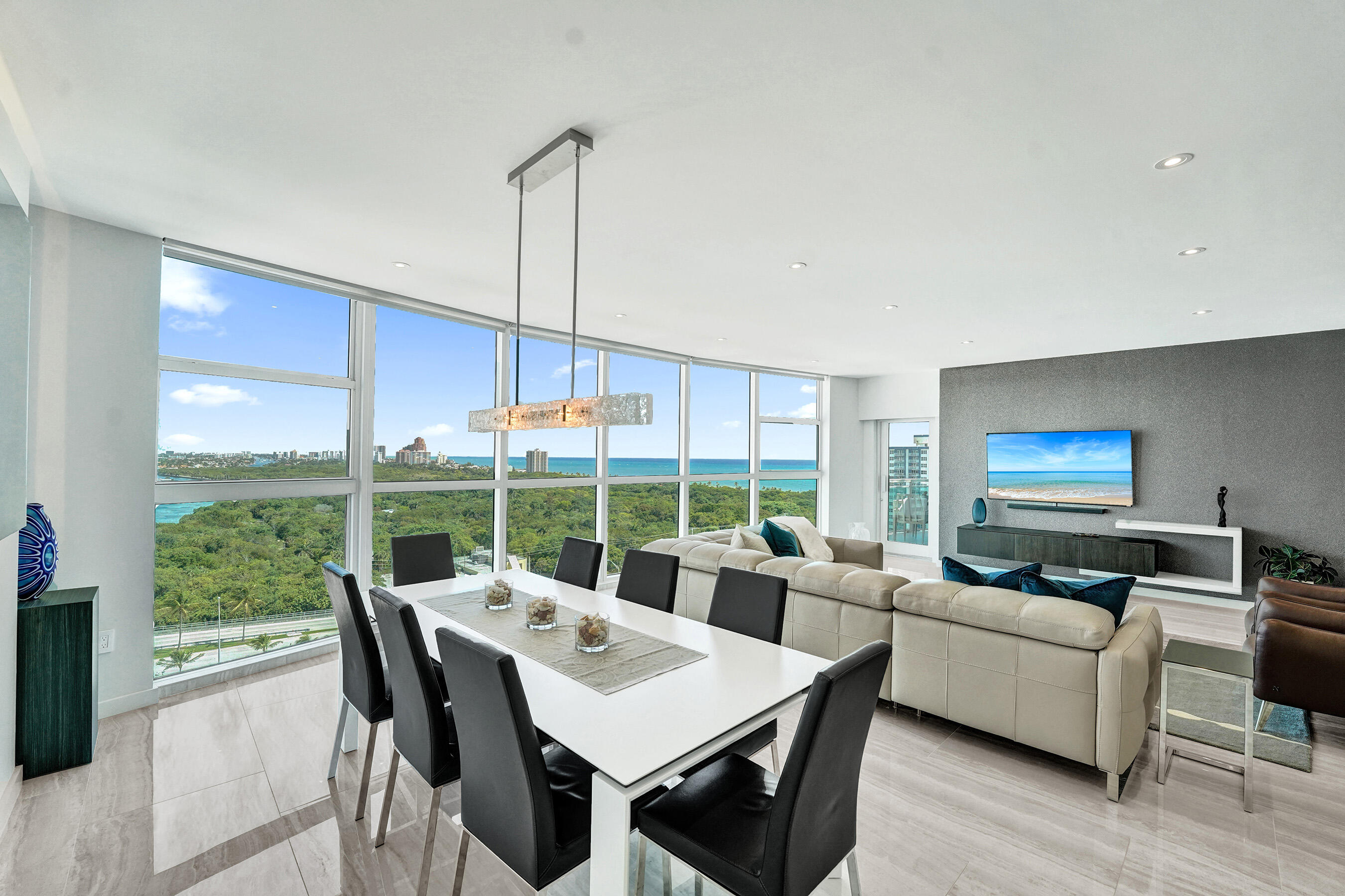 2845 NE 9th Street Ph5