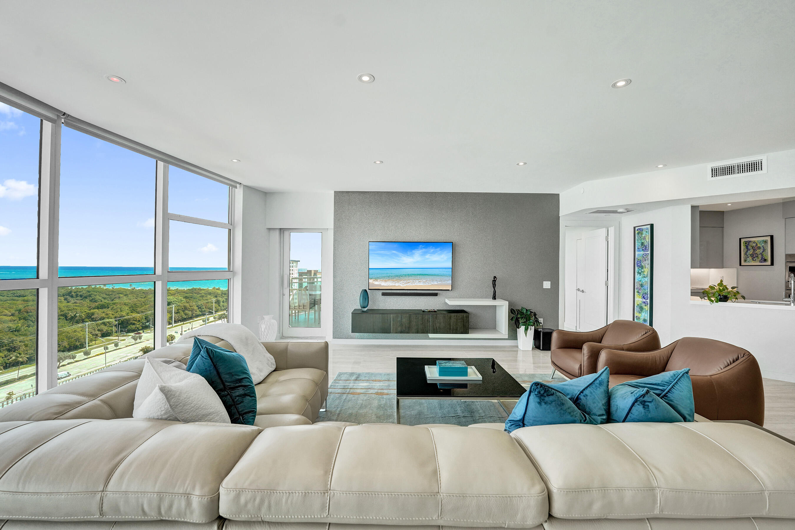 2845 NE 9th Street Ph5