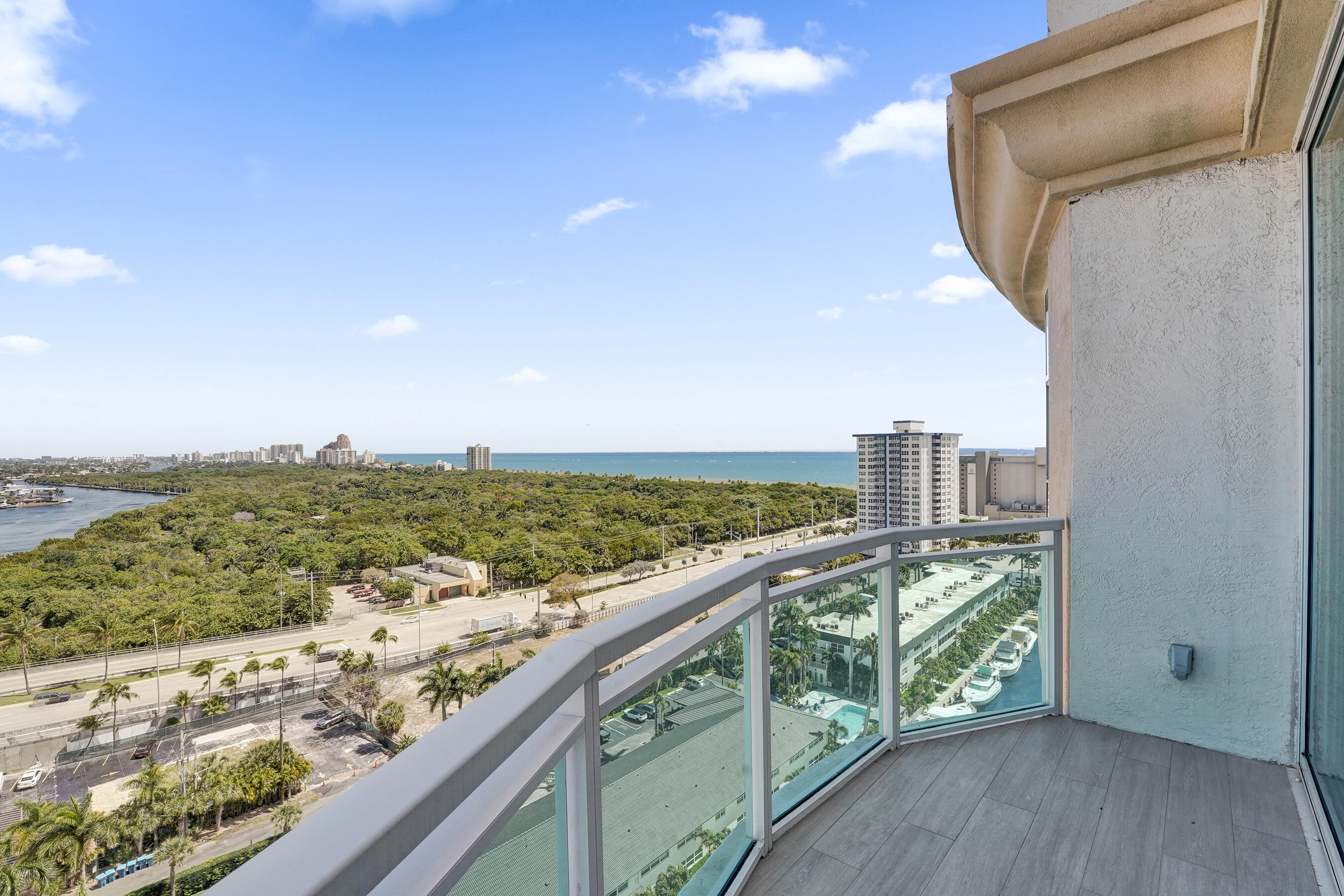 2845 NE 9th Street Ph5