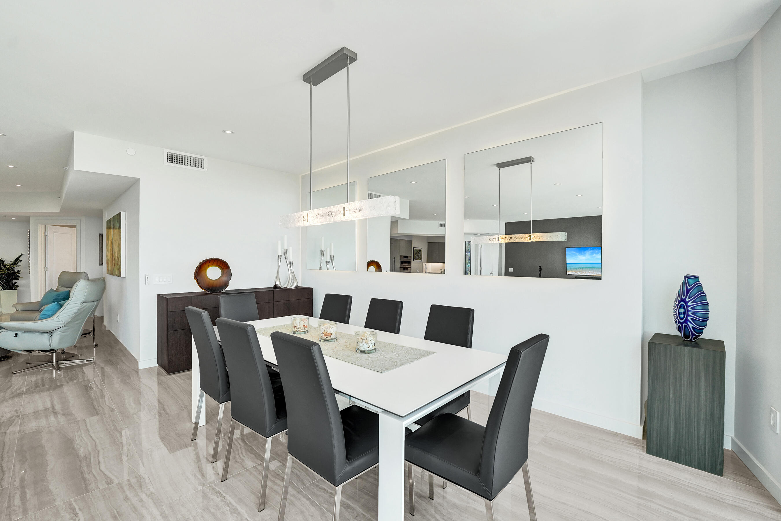 2845 NE 9th Street Ph5