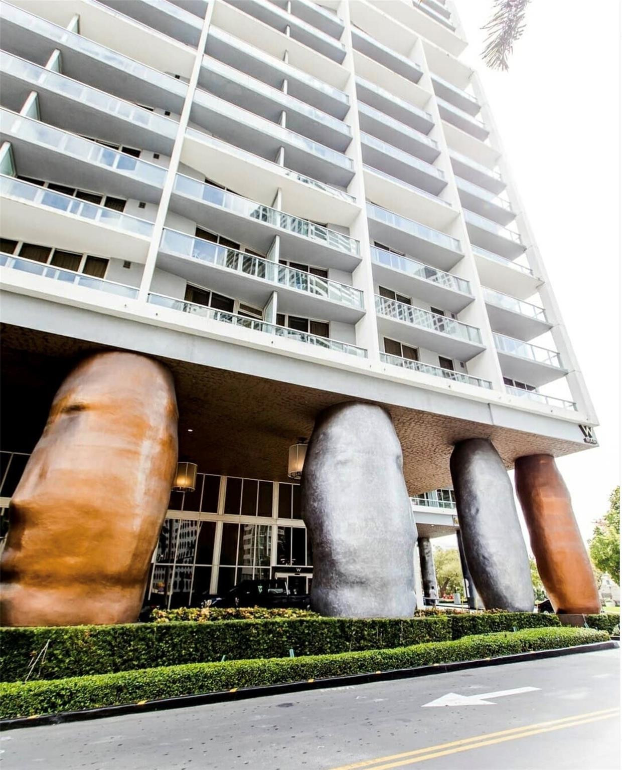 495 Brickell Avenue 5605