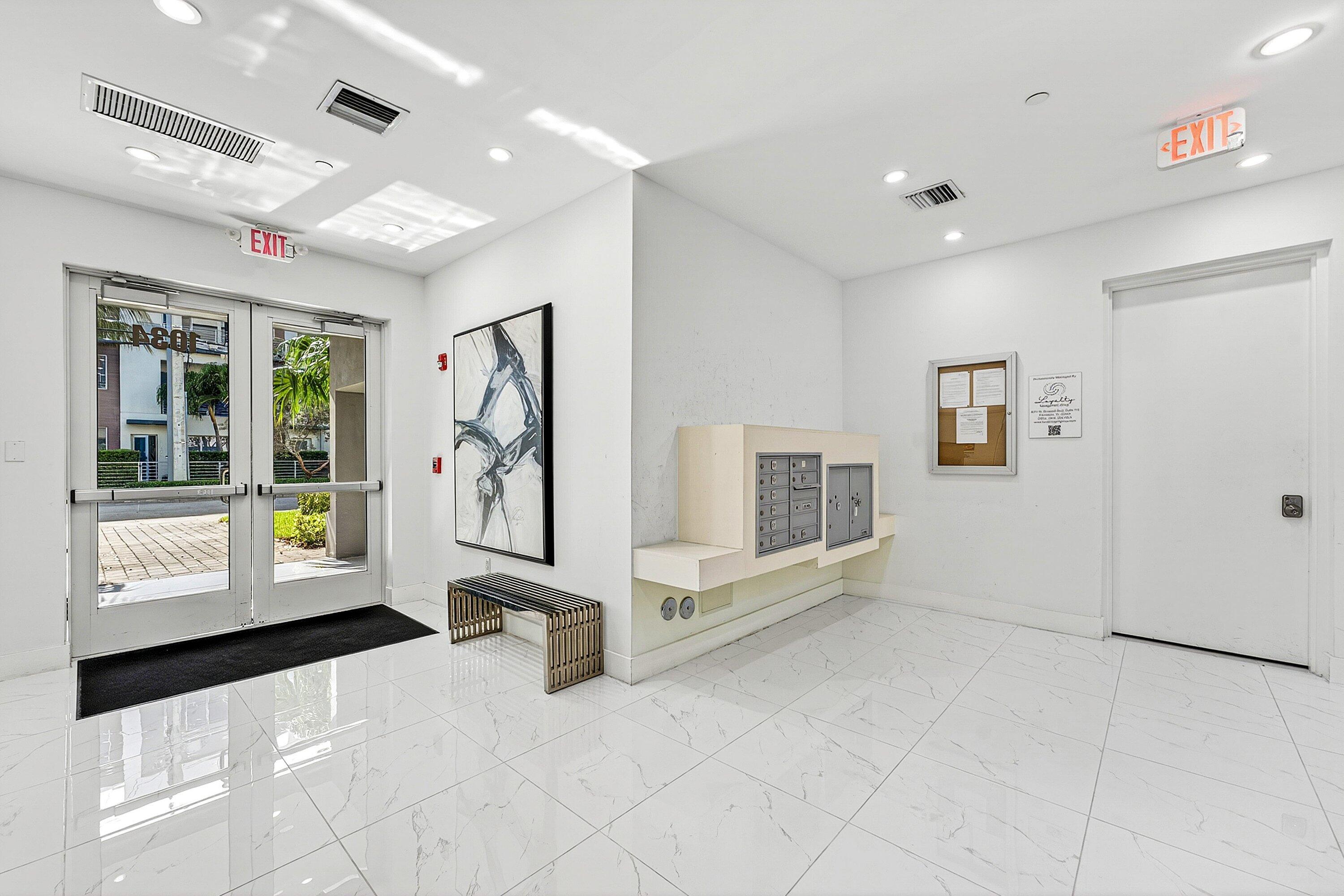 1034 NE 18th Avenue 102