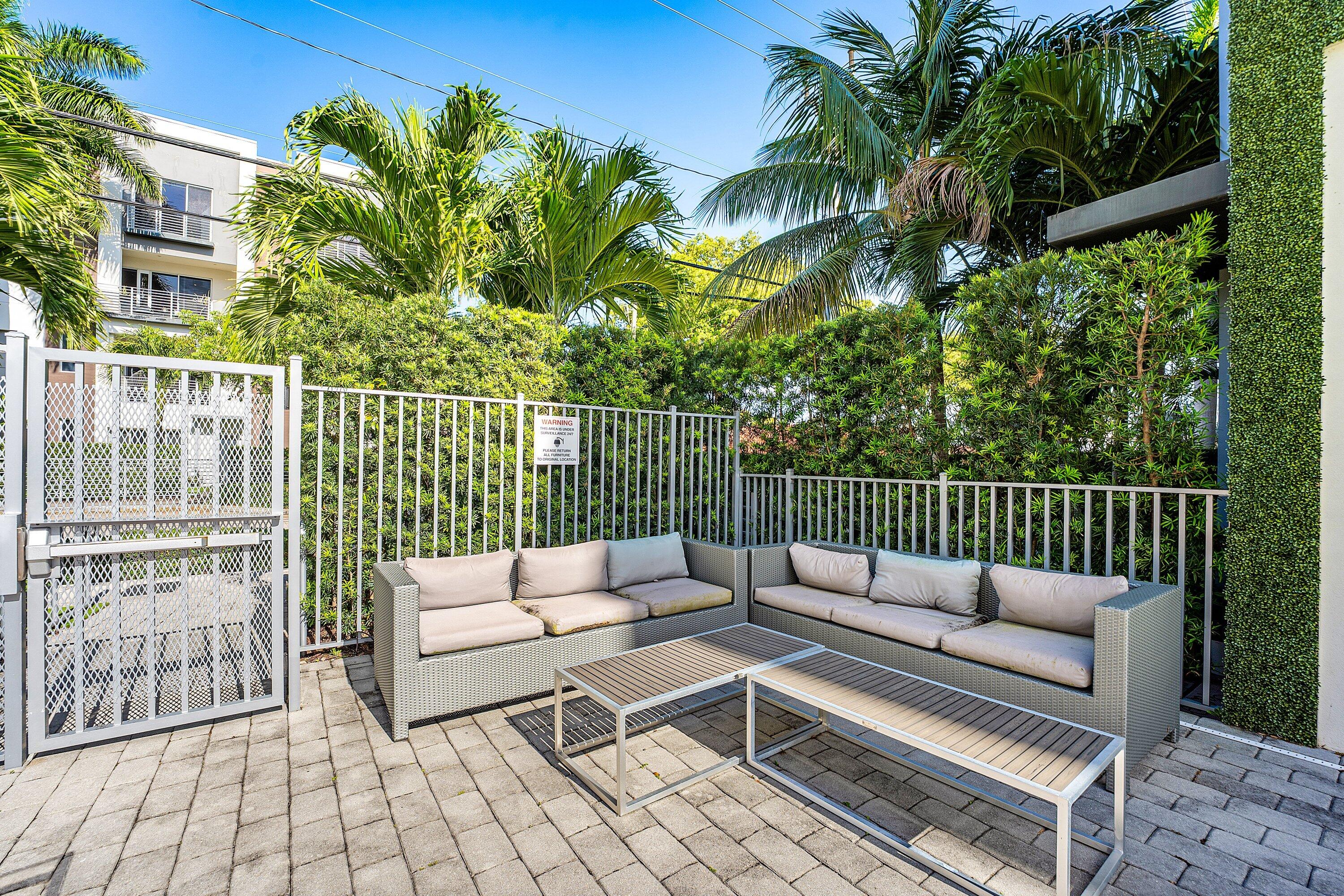 1034 NE 18th Avenue 102