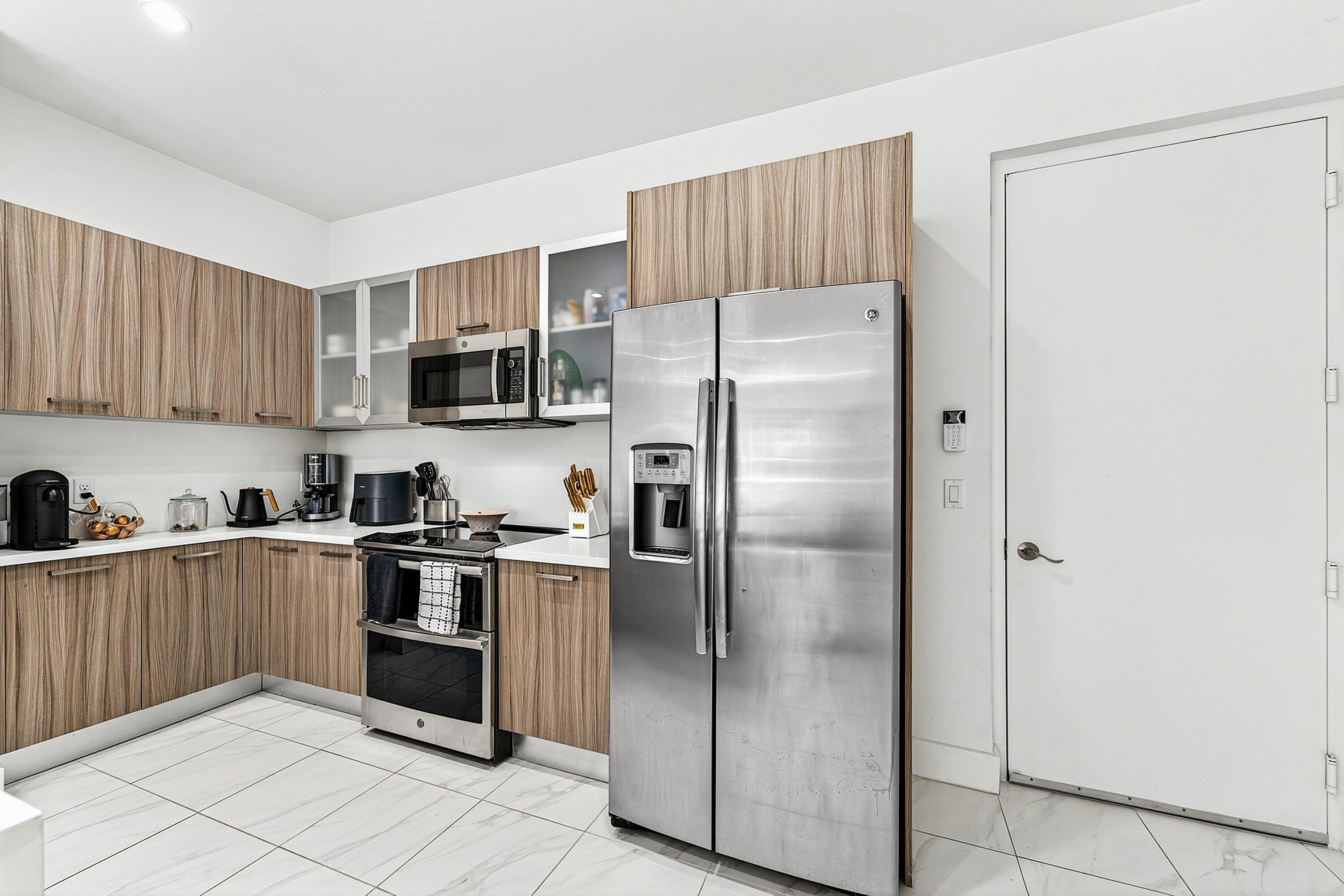 1034 NE 18th Avenue 102