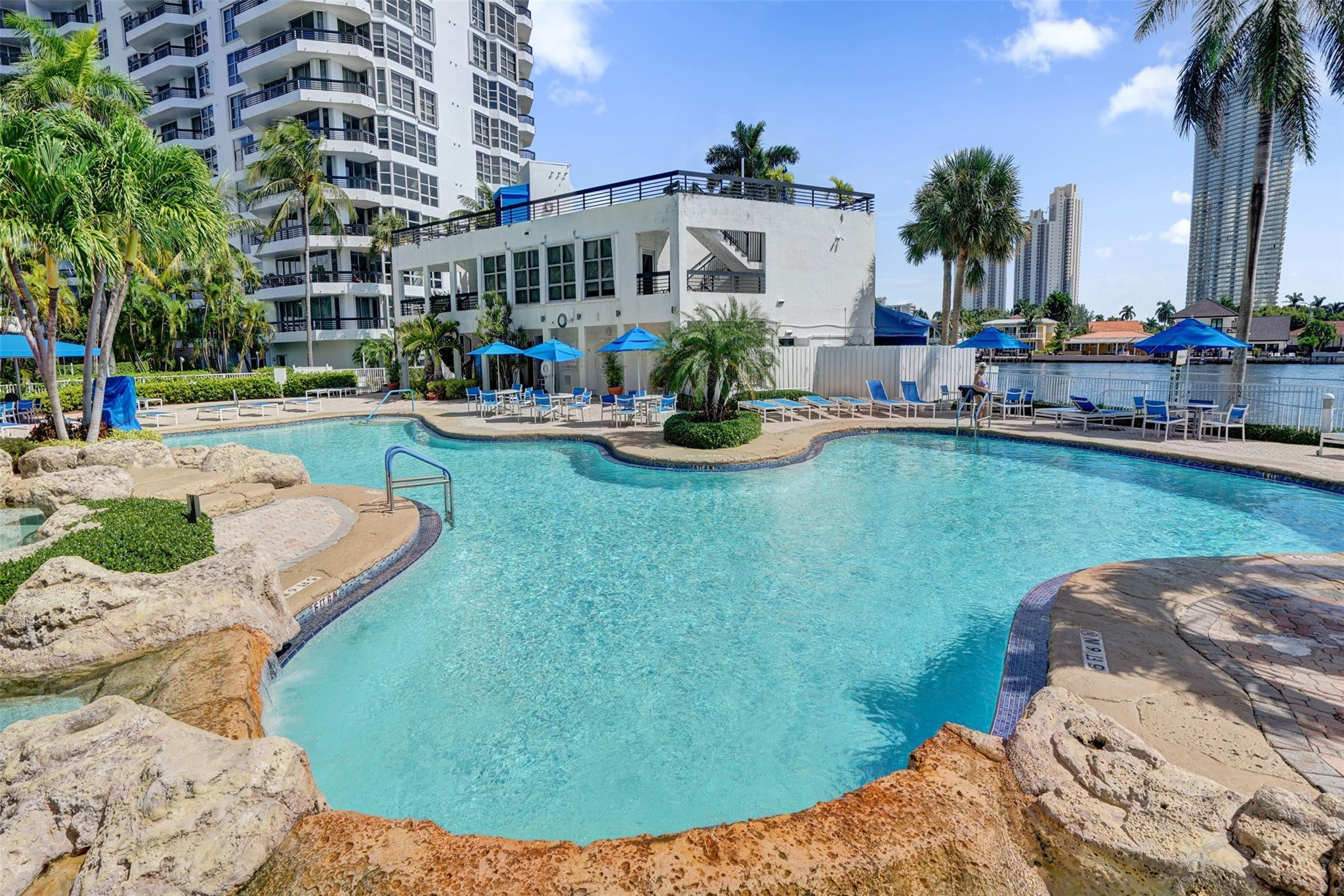 19101 NE 36th Court 1709