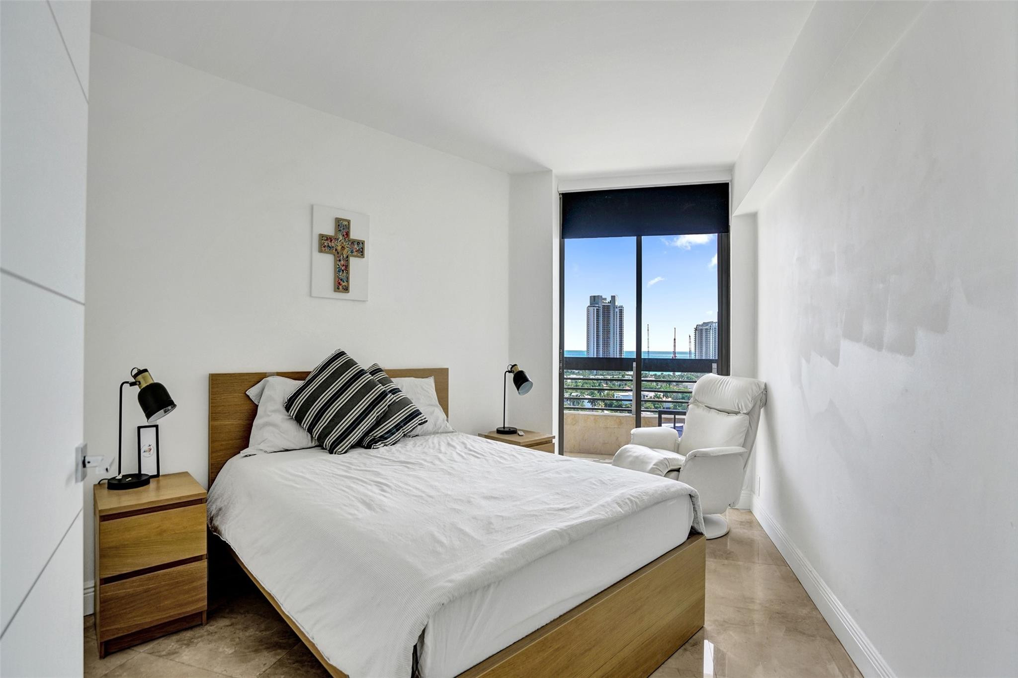 19101 NE 36th Court 1709