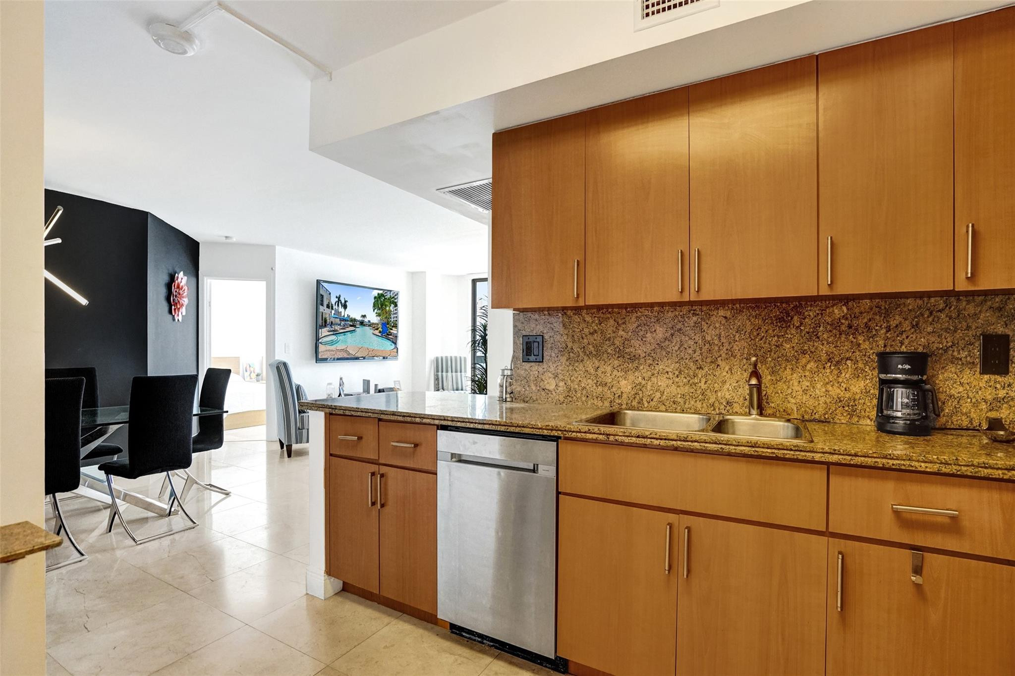 19101 NE 36th Court 1709