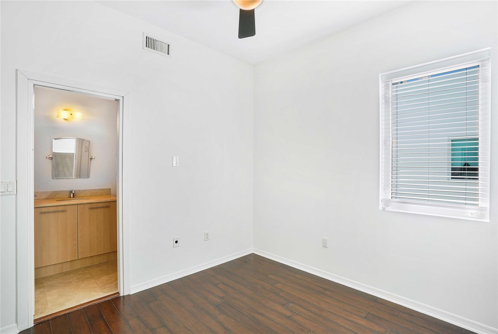 741 NE 4th Avenue 741