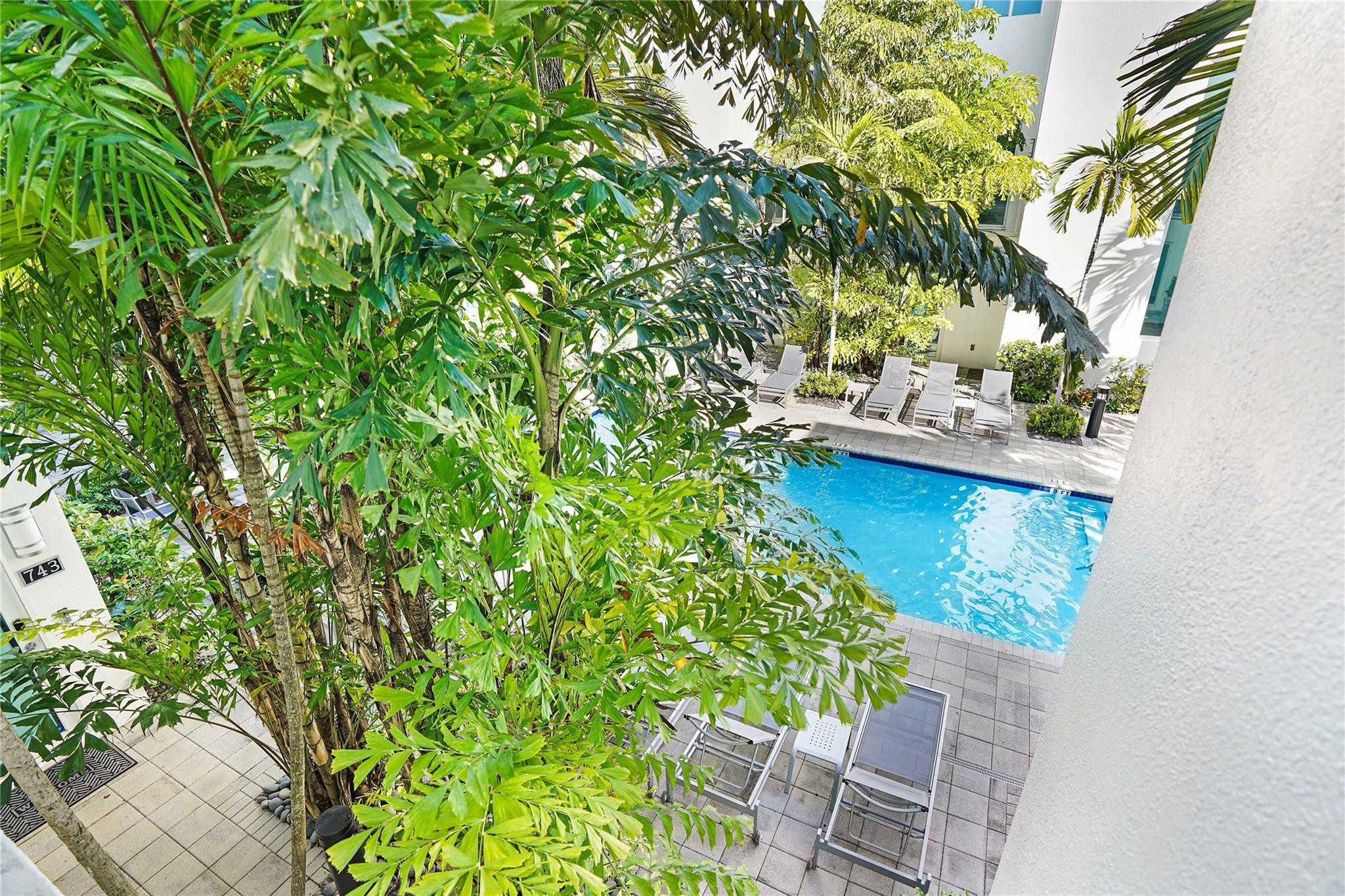 741 NE 4th Avenue 741