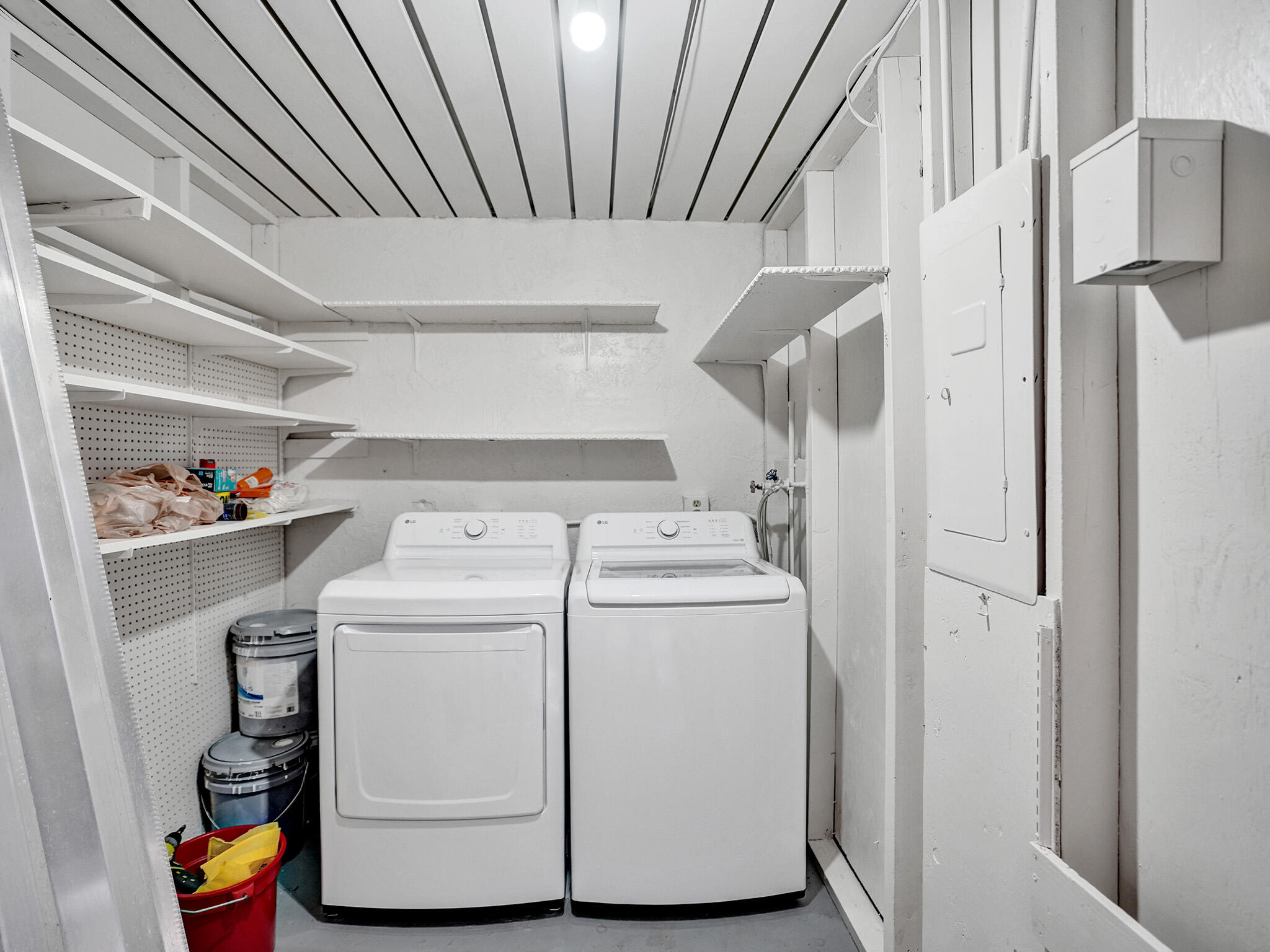 3747 E Valley Green Drive 76