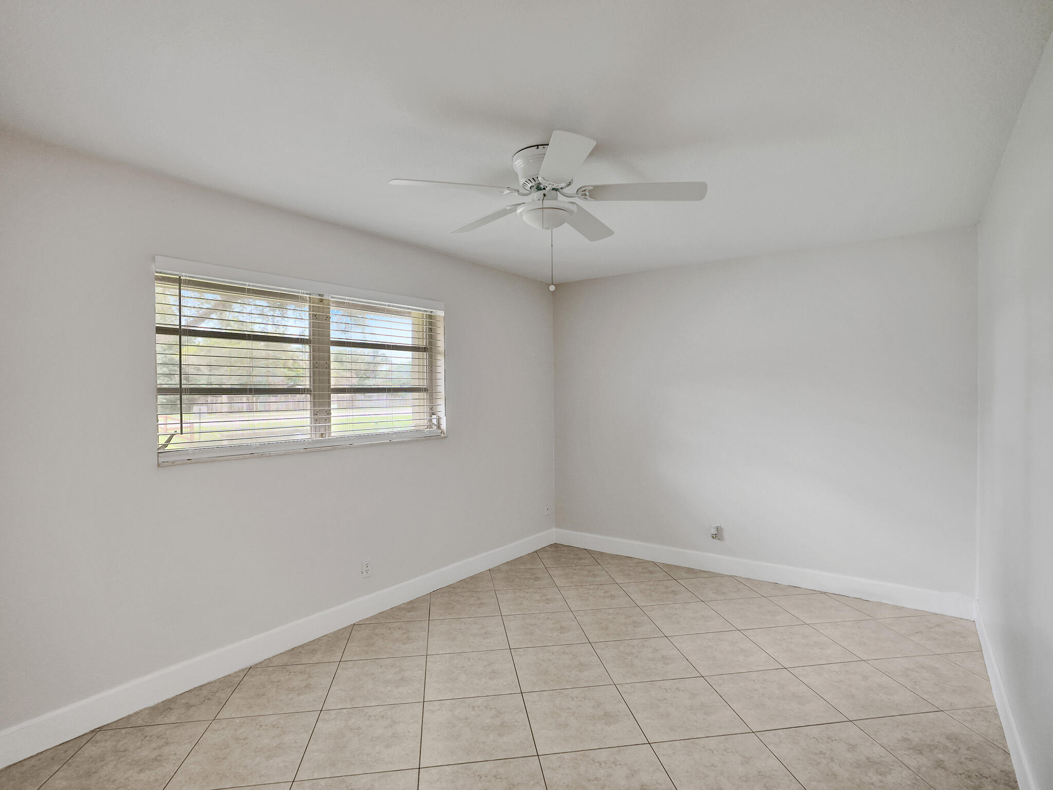 3747 E Valley Green Drive 76