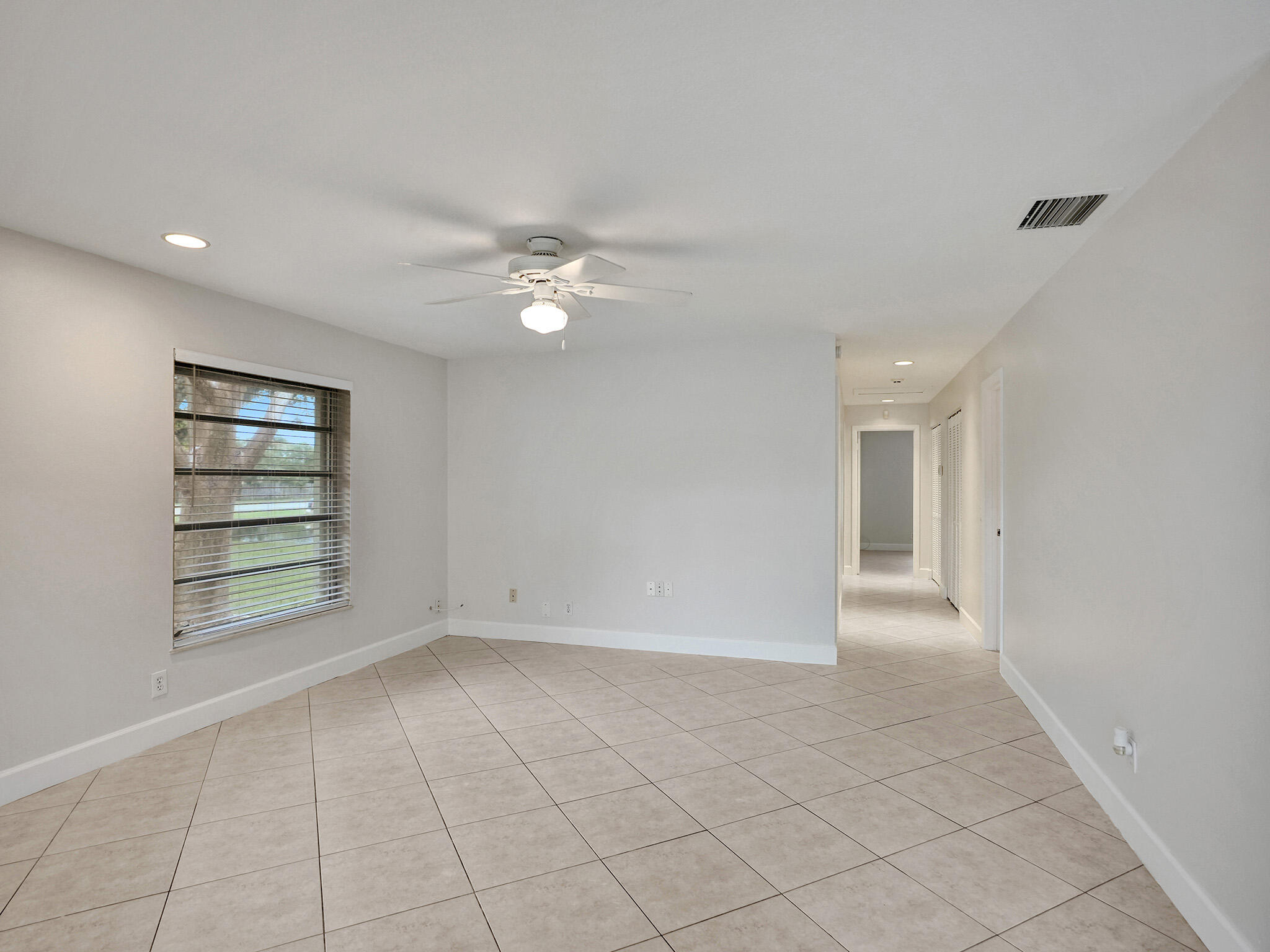 3747 E Valley Green Drive 76