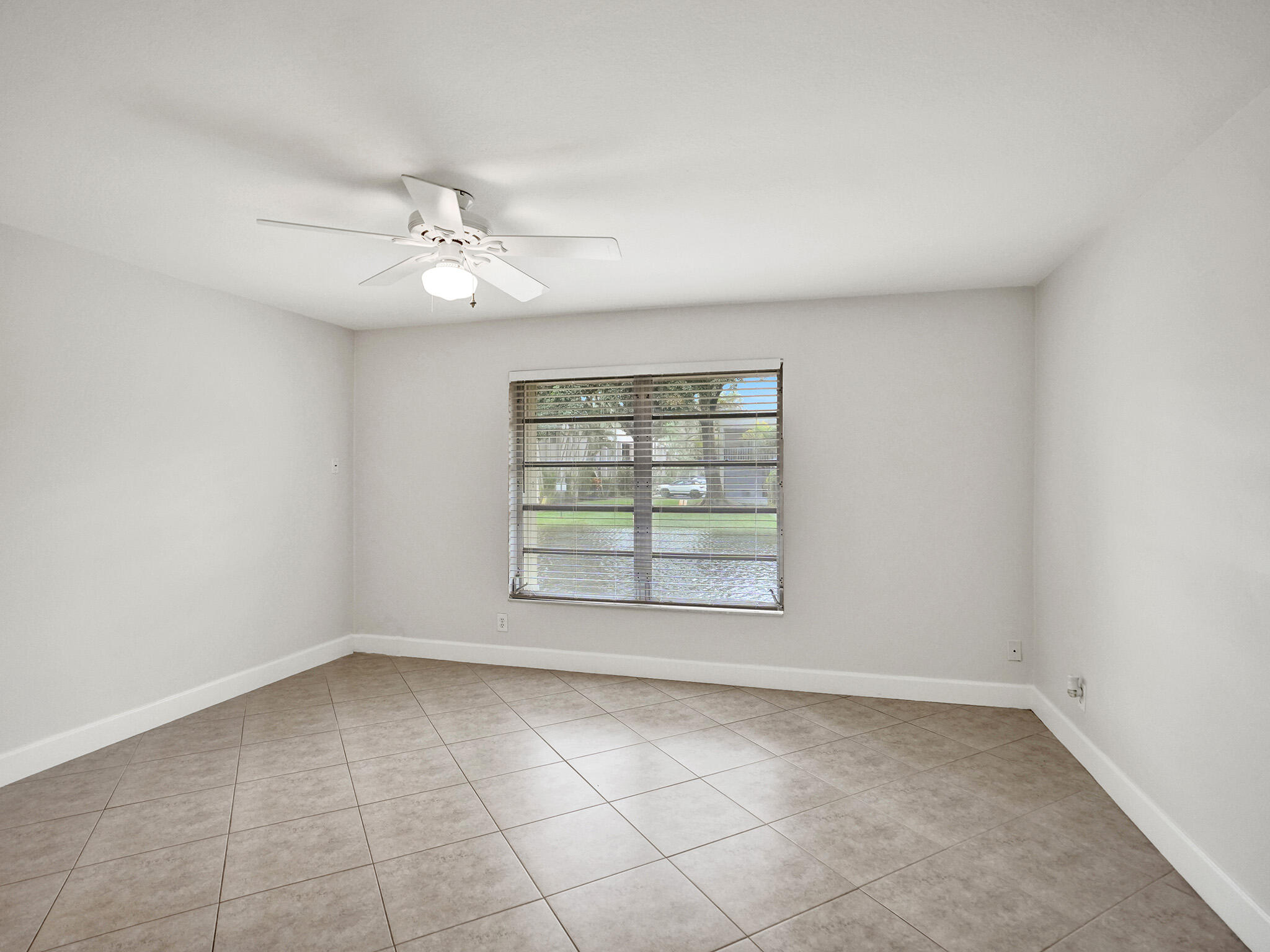 3747 E Valley Green Drive 76