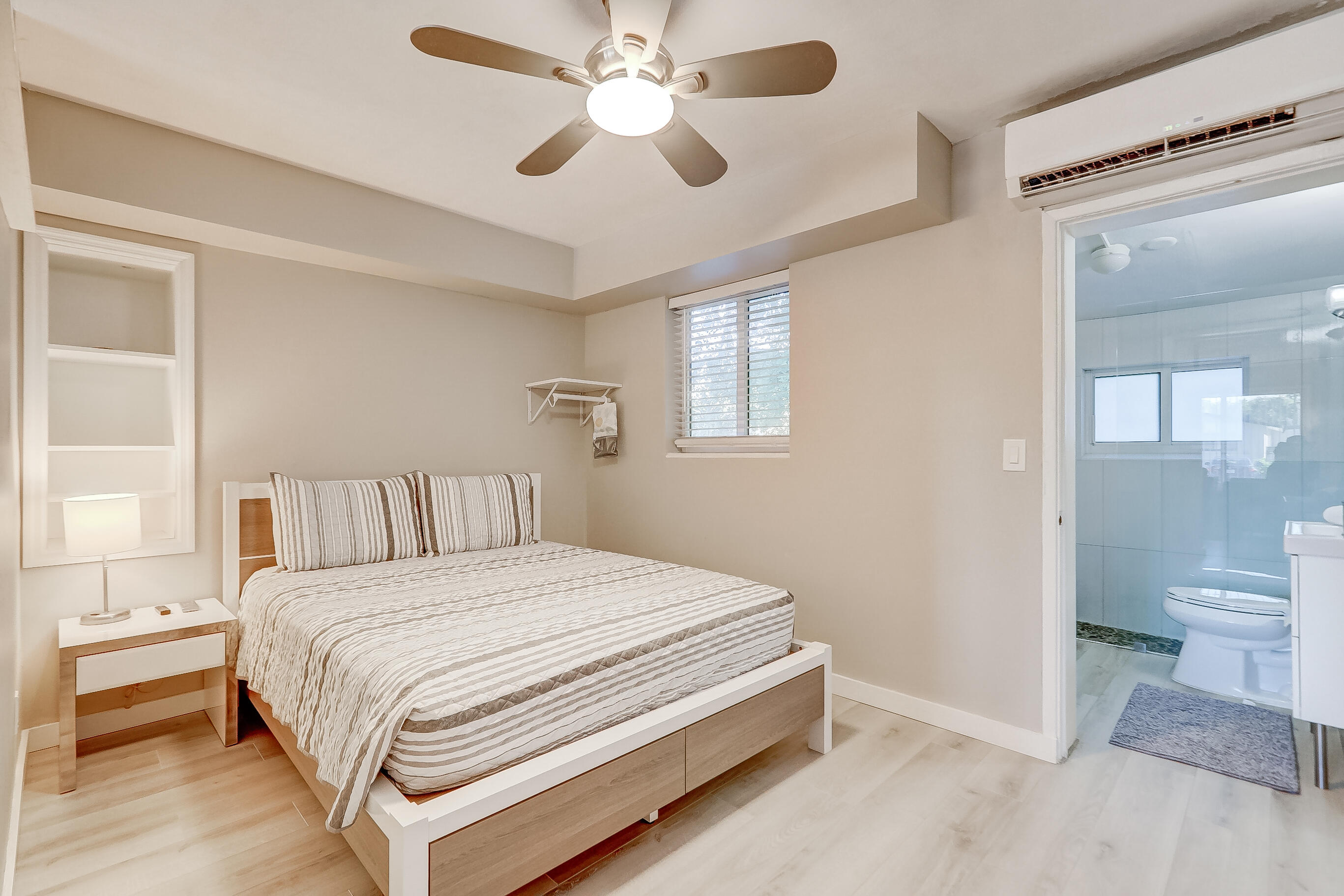 1100 NE 18th Court 1-8